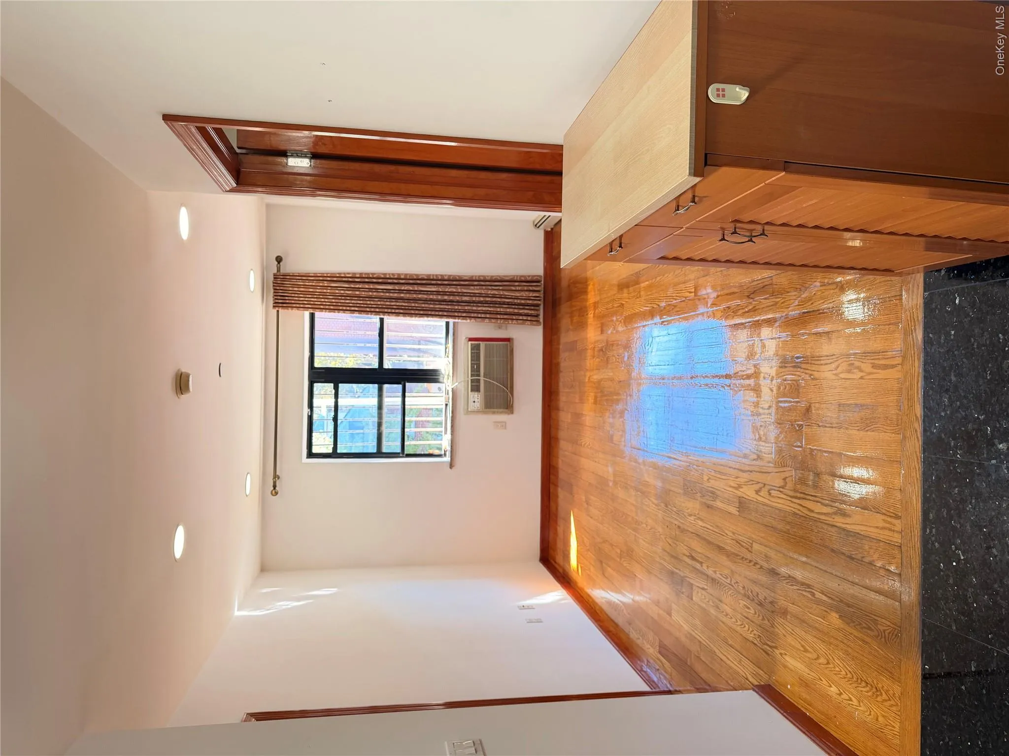 4040 68th Street, New York, NY, 2 Bedrooms Bedrooms, 6 Rooms Rooms,2 BathroomsBathrooms,Residential,For Rent,68th,0,1061013 4040 68th Street, New York, NY, 2 Bedrooms Bedrooms, 6 Rooms Rooms,2 BathroomsBathrooms,Residential,For Rent,68th,0,1061013