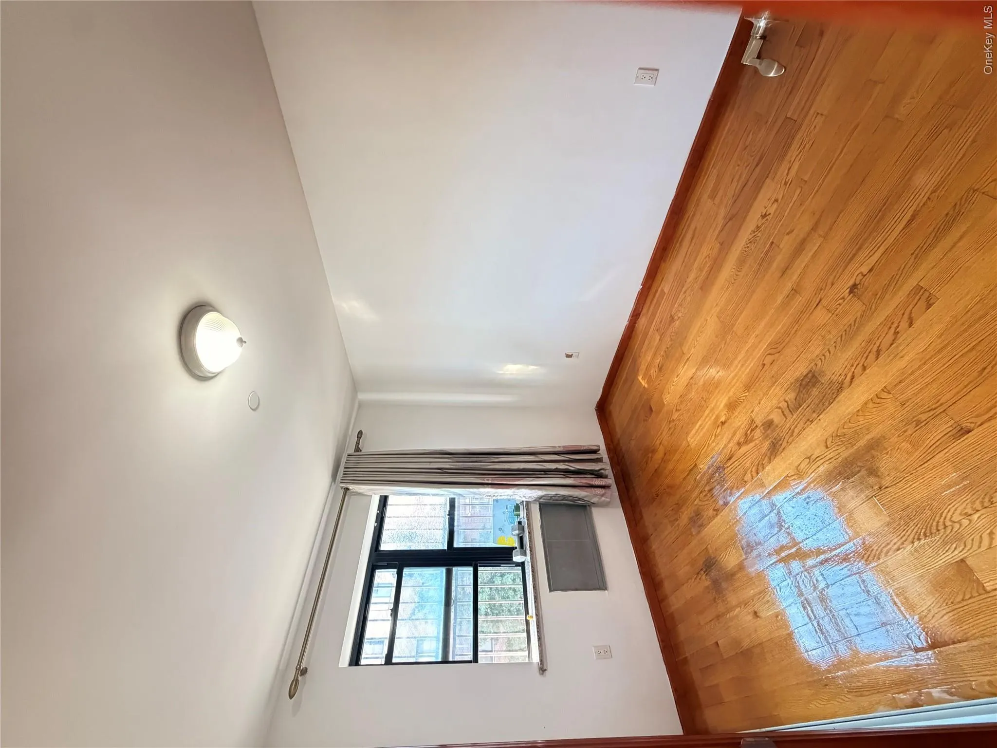 4040 68th Street, New York, NY, 2 Bedrooms Bedrooms, 6 Rooms Rooms,2 BathroomsBathrooms,Residential,For Rent,68th,0,1061013 4040 68th Street, New York, NY, 2 Bedrooms Bedrooms, 6 Rooms Rooms,2 BathroomsBathrooms,Residential,For Rent,68th,0,1061013