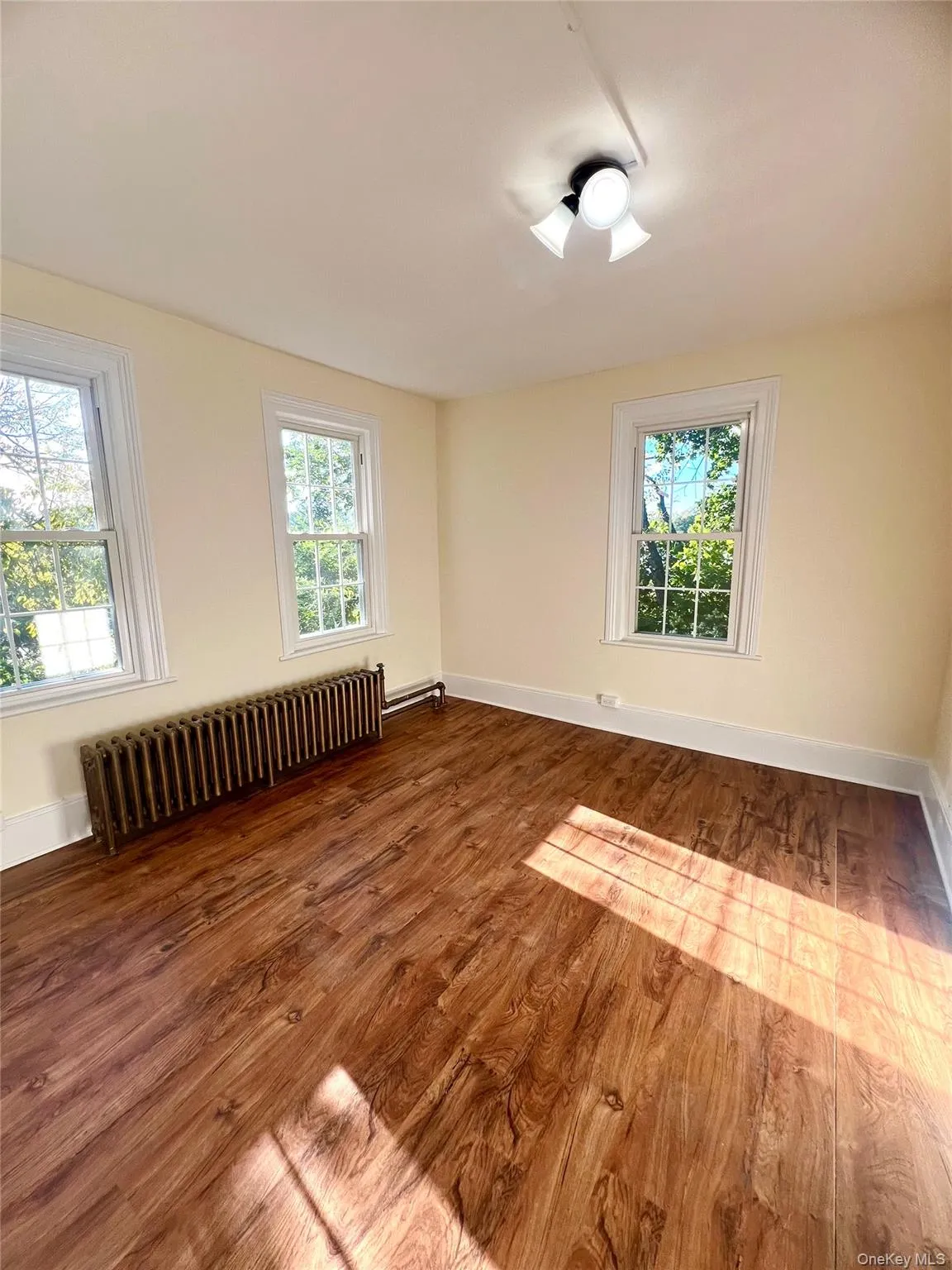 38 Orchard Street, Port Jervis, NY, 3 Bedroom Bedrooms, 7 Room Rooms,1 BathroomBathrooms,Residential Lease,For Rent,Orchard,0,1061019 38 Orchard Street, Port Jervis, NY, 3 Bedroom Bedrooms, 7 Room Rooms,1 BathroomBathrooms,Residential Lease,For Rent,Orchard,0,1061019