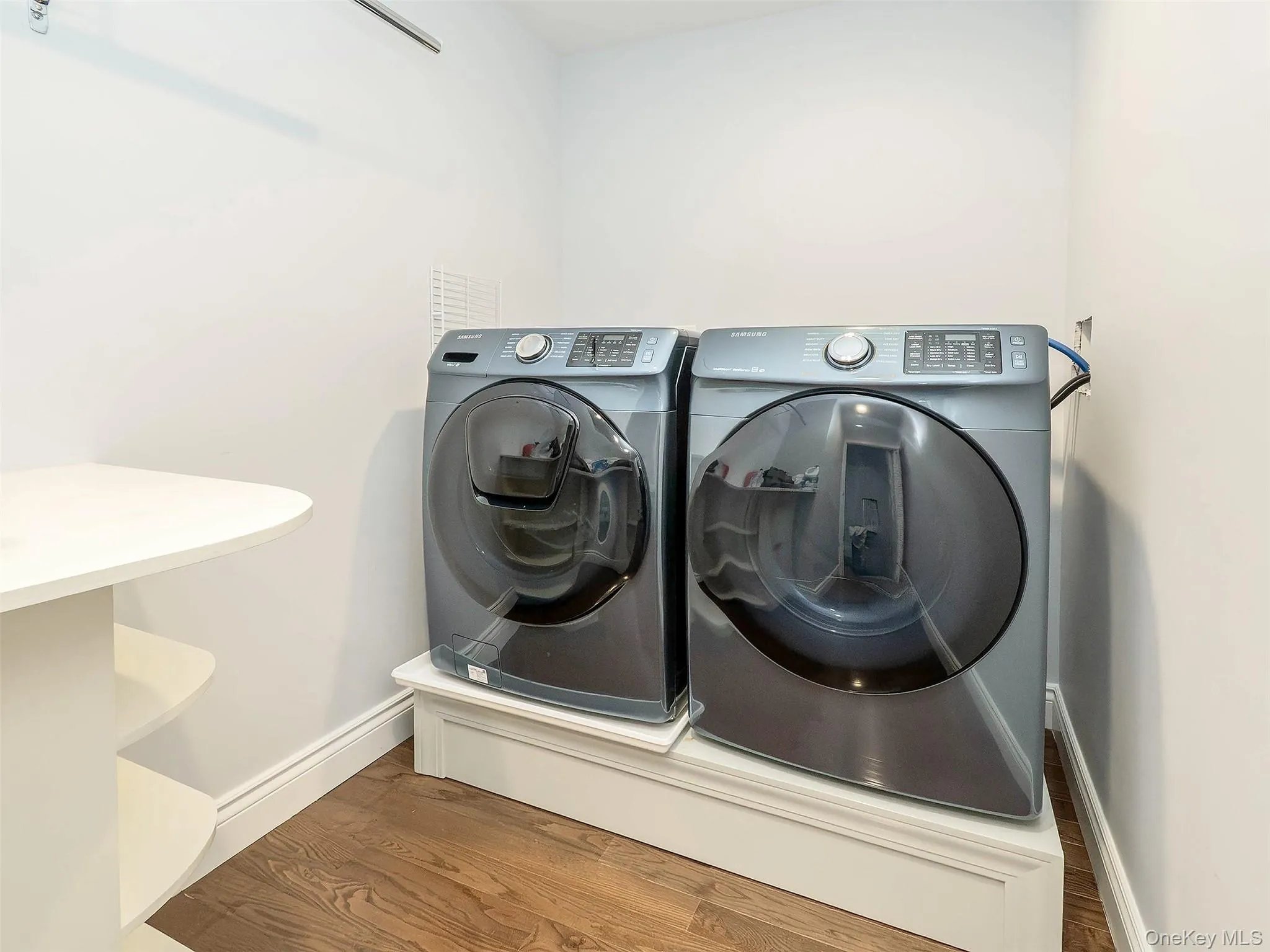 752 Kensington Court, Hempstead, NY, 4 Bedrooms Bedrooms, 11 Rooms Rooms,2 BathroomsBathrooms,Residential,For Rent,Kensington,0,1061021 752 Kensington Court, Hempstead, NY, 4 Bedrooms Bedrooms, 11 Rooms Rooms,2 BathroomsBathrooms,Residential,For Rent,Kensington,0,1061021