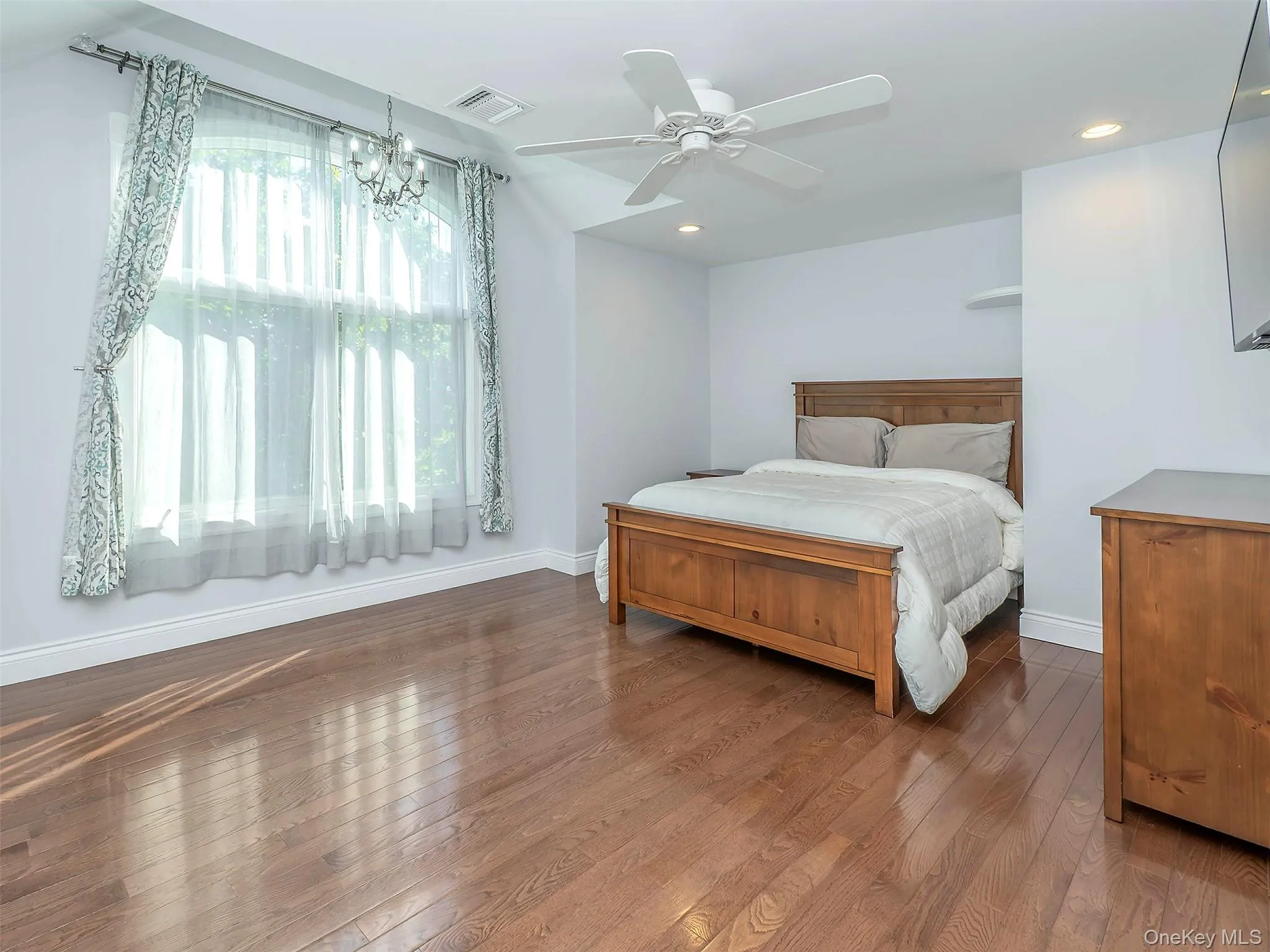 752 Kensington Court, Hempstead, NY, 4 Bedrooms Bedrooms, 11 Rooms Rooms,2 BathroomsBathrooms,Residential,For Rent,Kensington,0,1061021 752 Kensington Court, Hempstead, NY, 4 Bedrooms Bedrooms, 11 Rooms Rooms,2 BathroomsBathrooms,Residential,For Rent,Kensington,0,1061021