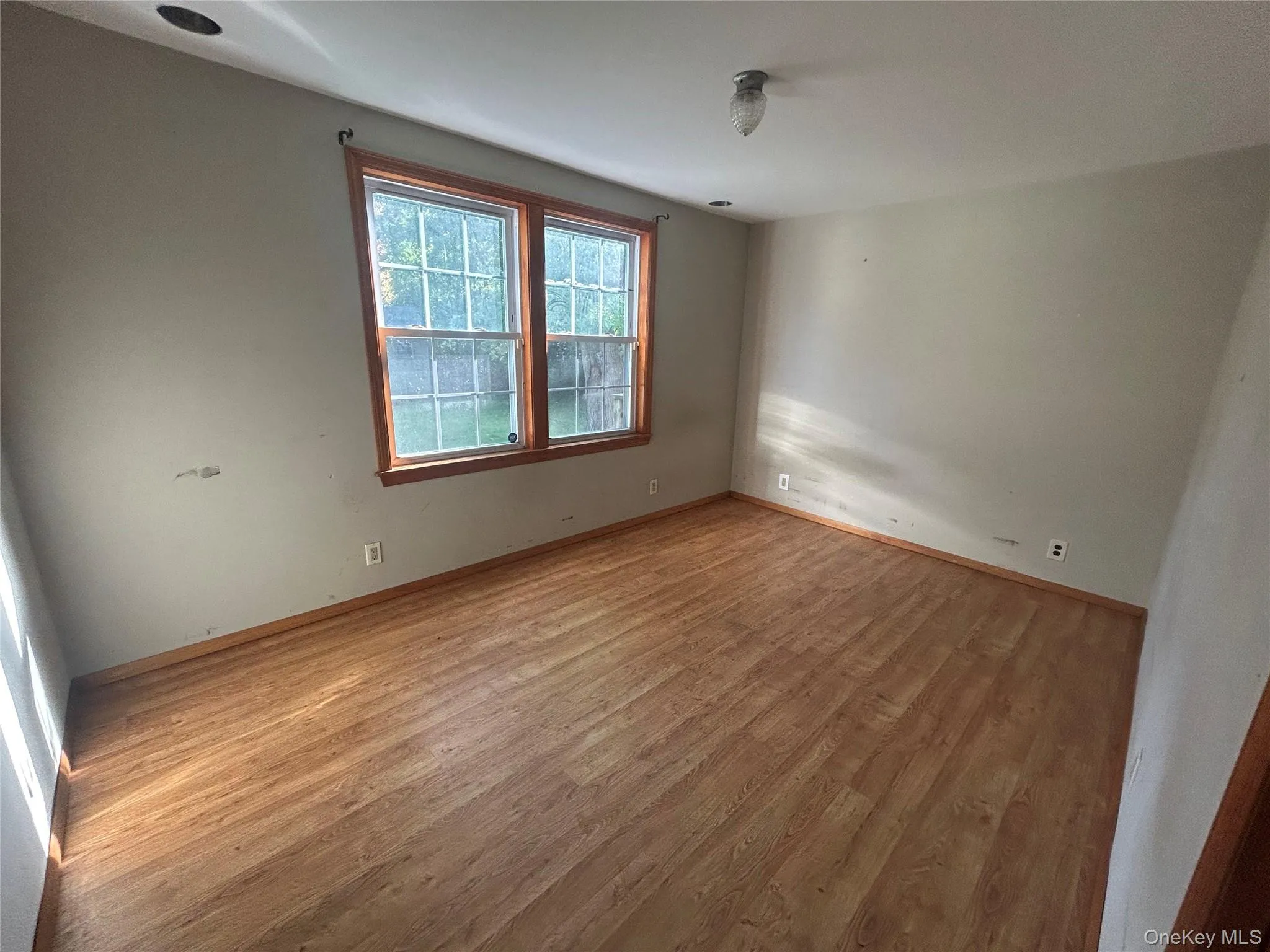 23 Whittier Drive, Brookhaven, NY, 2 Bedrooms Bedrooms, 5 Rooms Rooms,1 BathroomBathrooms,Residential,For Rent,Whittier,0,1061031 23 Whittier Drive, Brookhaven, NY, 2 Bedrooms Bedrooms, 5 Rooms Rooms,1 BathroomBathrooms,Residential,For Rent,Whittier,0,1061031