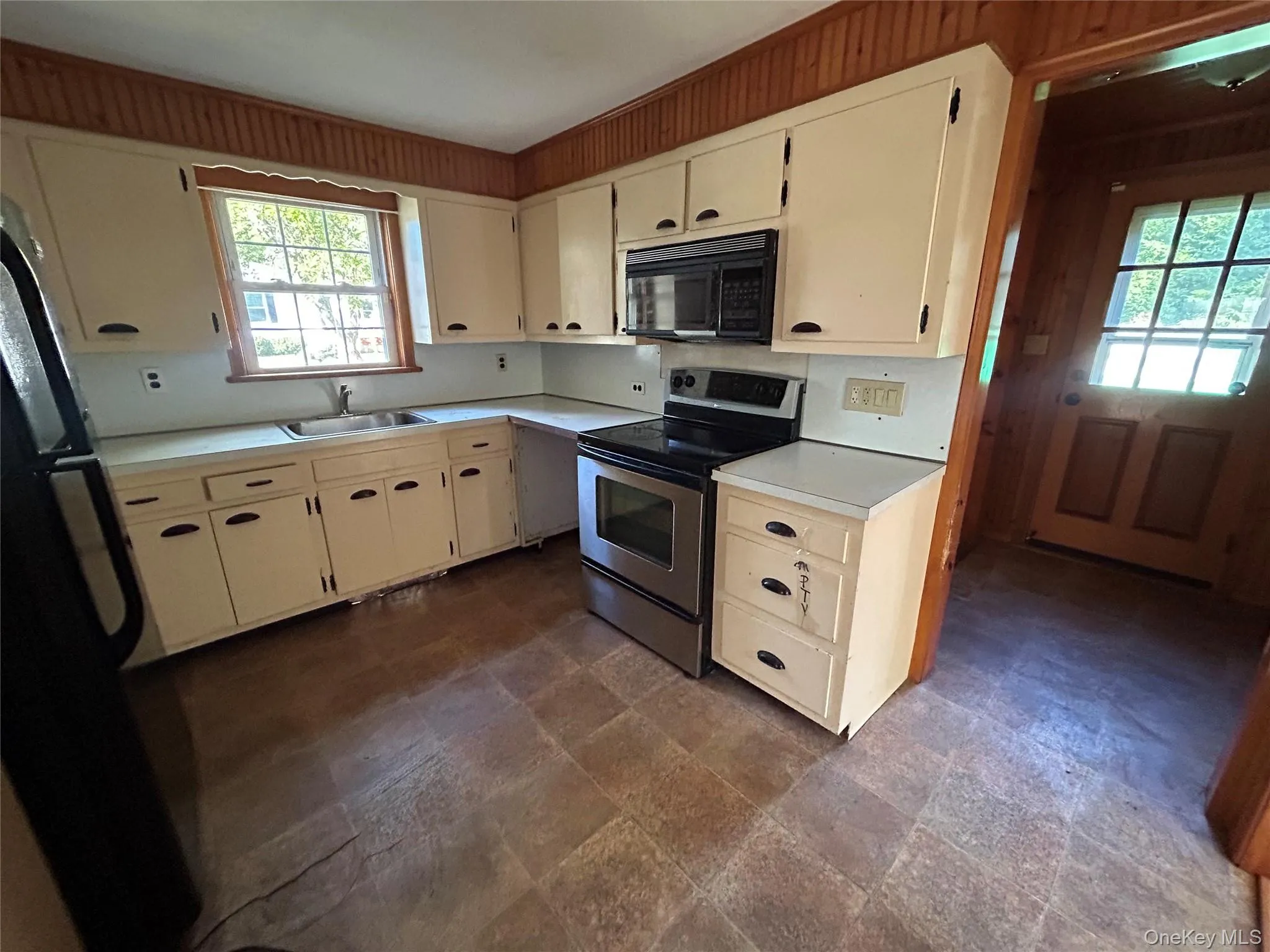 23 Whittier Drive, Brookhaven, NY, 2 Bedrooms Bedrooms, 5 Rooms Rooms,1 BathroomBathrooms,Residential,For Rent,Whittier,0,1061031 23 Whittier Drive, Brookhaven, NY, 2 Bedrooms Bedrooms, 5 Rooms Rooms,1 BathroomBathrooms,Residential,For Rent,Whittier,0,1061031