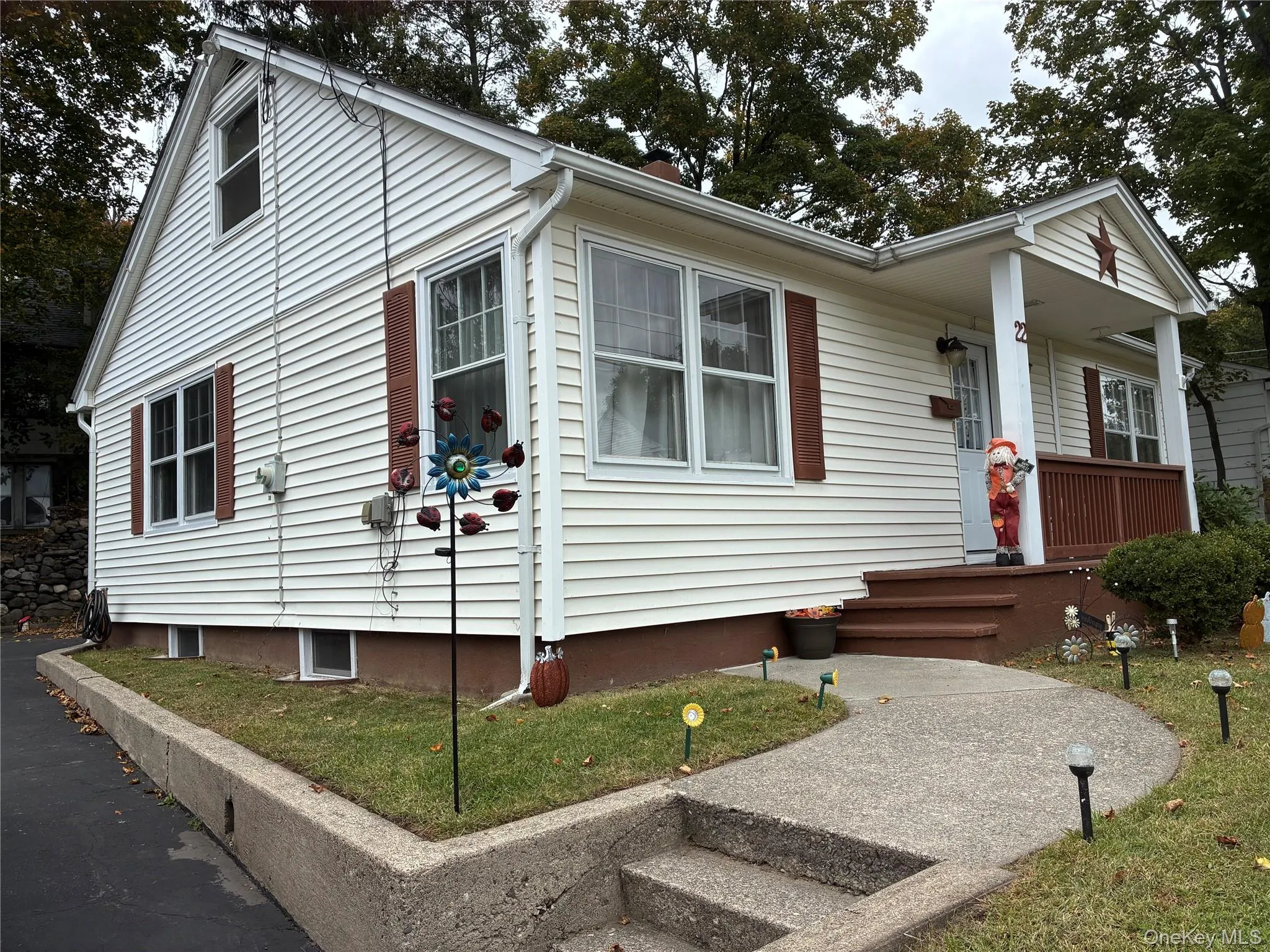 22 Farnum Street, Port Jervis, NY, 3 Bedrooms Bedrooms, 7 Rooms Rooms,1 BathroomBathrooms,Residential,For Rent,Farnum,0,1061042 22 Farnum Street, Port Jervis, NY, 3 Bedrooms Bedrooms, 7 Rooms Rooms,1 BathroomBathrooms,Residential,For Rent,Farnum,0,1061042