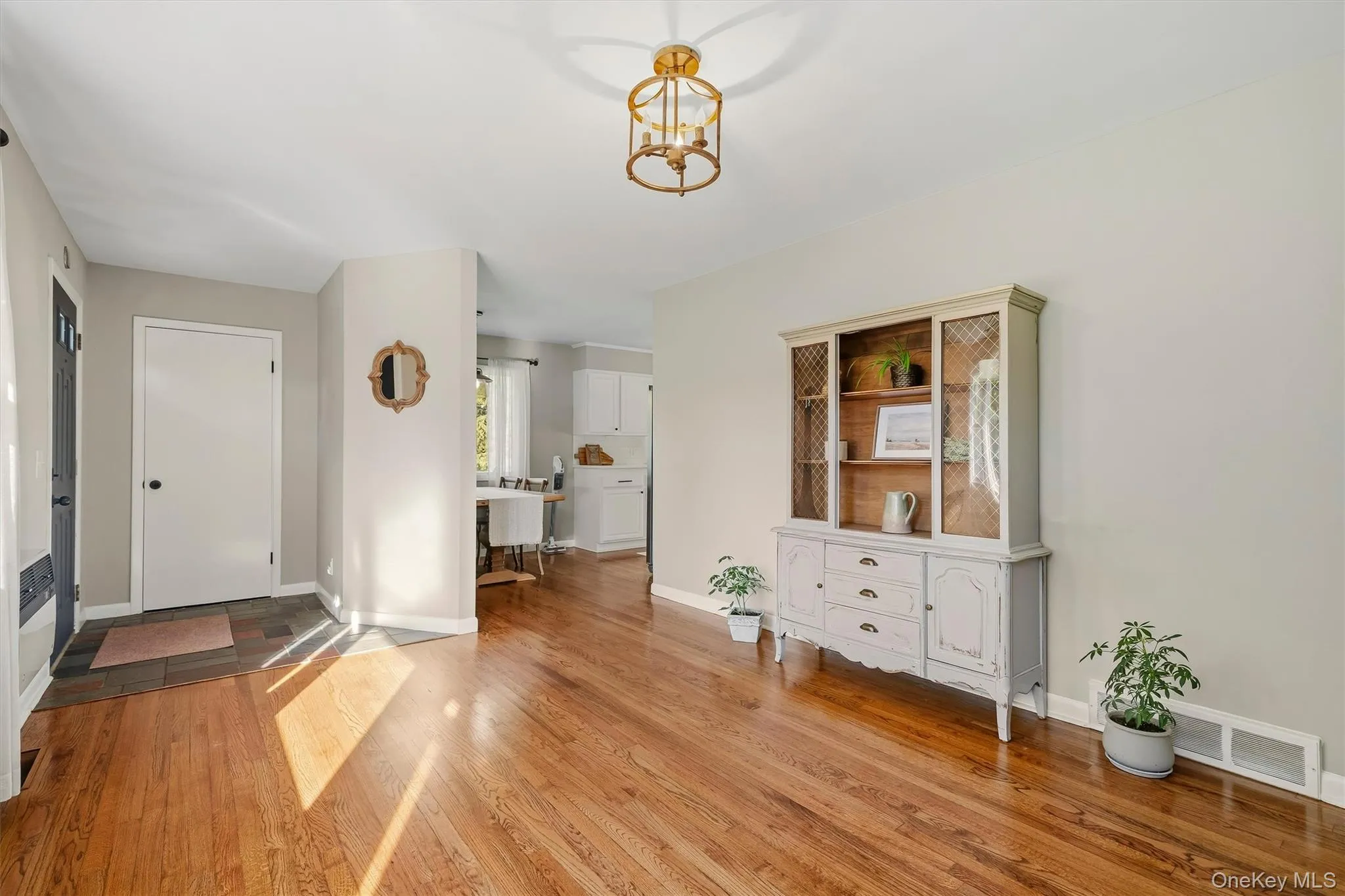 21 Old Timers Road, Wallkill, NY, 3 Bedrooms Bedrooms, 7 Rooms Rooms,1 BathroomBathrooms,Residential,For Rent,Old Timers,0,1061045 21 Old Timers Road, Wallkill, NY, 3 Bedrooms Bedrooms, 7 Rooms Rooms,1 BathroomBathrooms,Residential,For Rent,Old Timers,0,1061045