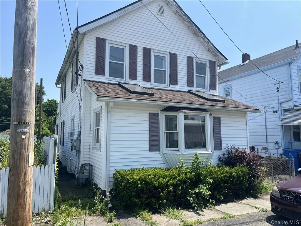 25 Prospect Street, Kingston, NY, 1 Bedroom Bedrooms, 5 Room Rooms,1 BathroomBathrooms,Residential Lease,For Rent,Prospect,0,1061047 25 Prospect Street, Kingston, NY, 1 Bedroom Bedrooms, 5 Room Rooms,1 BathroomBathrooms,Residential Lease,For Rent,Prospect,0,1061047