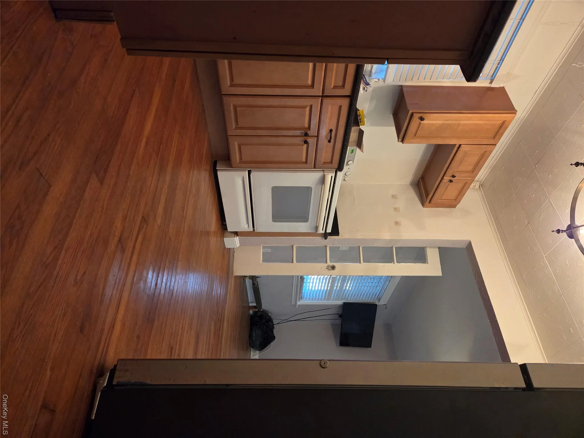22333 113th Drive, New York, NY, 3 Bedrooms Bedrooms, 6 Rooms Rooms,1 BathroomBathrooms,Residential,For Rent,113th,0,1061048 22333 113th Drive, New York, NY, 3 Bedrooms Bedrooms, 6 Rooms Rooms,1 BathroomBathrooms,Residential,For Rent,113th,0,1061048