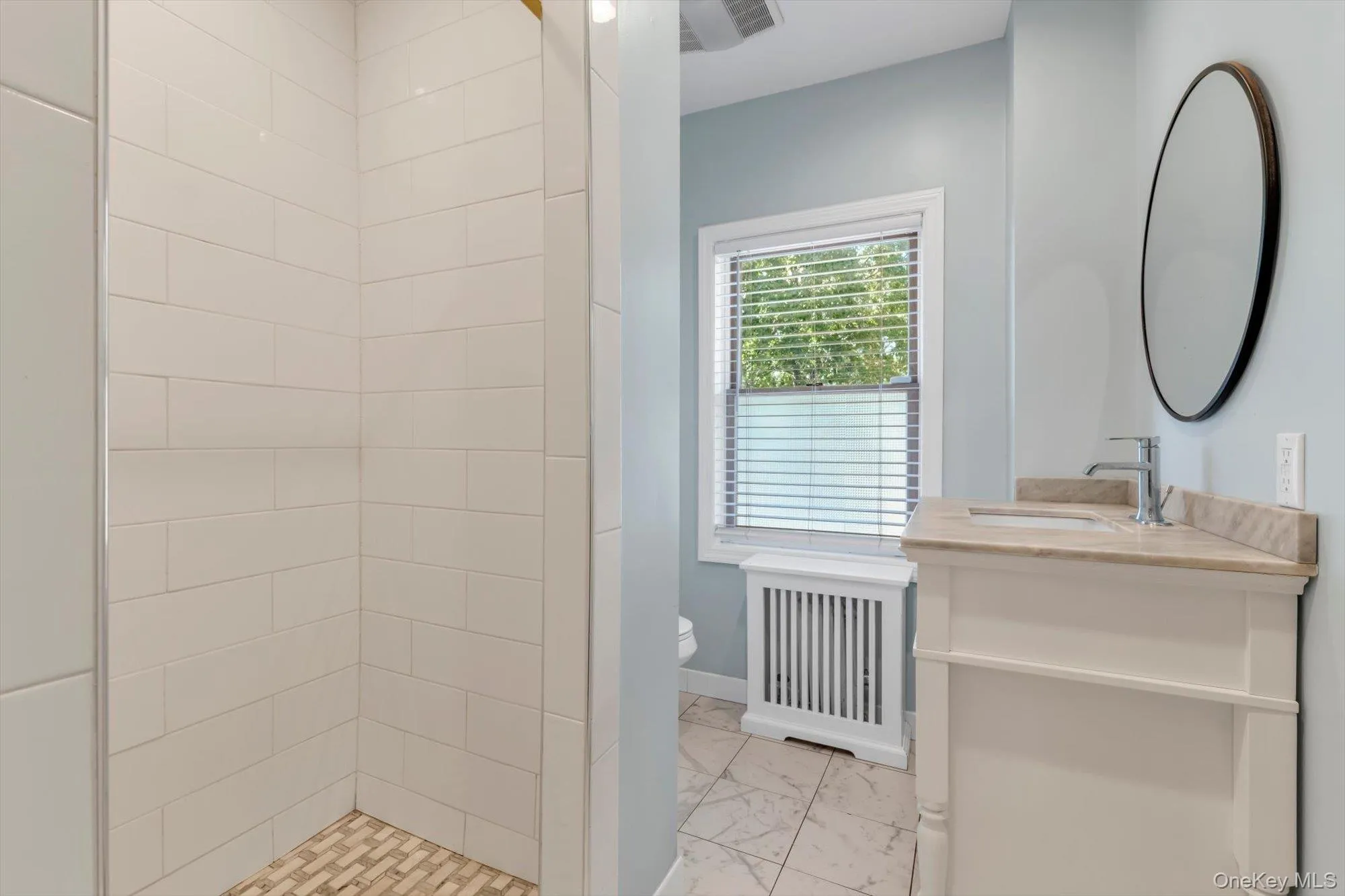 48 Emerson Avenue, Hempstead, NY, 1 Bedroom Bedrooms, 4 Room Rooms,1 BathroomBathrooms,Residential Lease,For Rent,Emerson,0,1061053 48 Emerson Avenue, Hempstead, NY, 1 Bedroom Bedrooms, 4 Room Rooms,1 BathroomBathrooms,Residential Lease,For Rent,Emerson,0,1061053