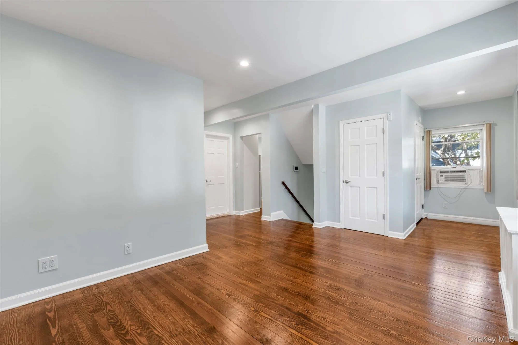 48 Emerson Avenue, Hempstead, NY, 1 Bedroom Bedrooms, 4 Room Rooms,1 BathroomBathrooms,Residential Lease,For Rent,Emerson,0,1061053 48 Emerson Avenue, Hempstead, NY, 1 Bedroom Bedrooms, 4 Room Rooms,1 BathroomBathrooms,Residential Lease,For Rent,Emerson,0,1061053