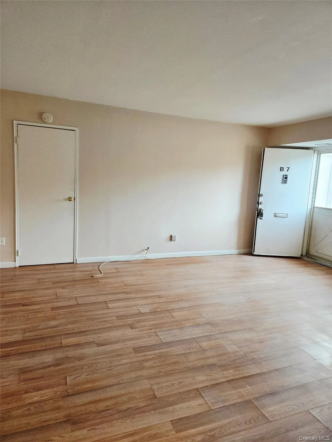 7 Boulder, Brookhaven, NY, 2 Bedrooms Bedrooms, 5 Rooms Rooms,1 BathroomBathrooms,Residential Lease,For Rent,Boulder,0,1061054 7 Boulder, Brookhaven, NY, 2 Bedrooms Bedrooms, 5 Rooms Rooms,1 BathroomBathrooms,Residential Lease,For Rent,Boulder,0,1061054