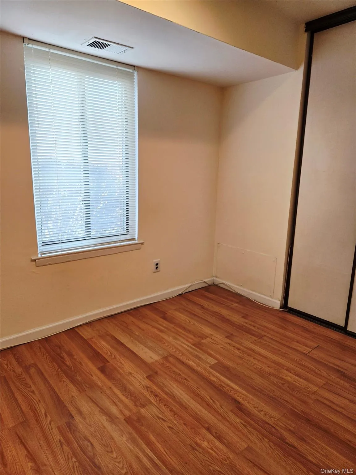 7 Boulder, Brookhaven, NY, 2 Bedrooms Bedrooms, 5 Rooms Rooms,1 BathroomBathrooms,Residential Lease,For Rent,Boulder,0,1061054 7 Boulder, Brookhaven, NY, 2 Bedrooms Bedrooms, 5 Rooms Rooms,1 BathroomBathrooms,Residential Lease,For Rent,Boulder,0,1061054