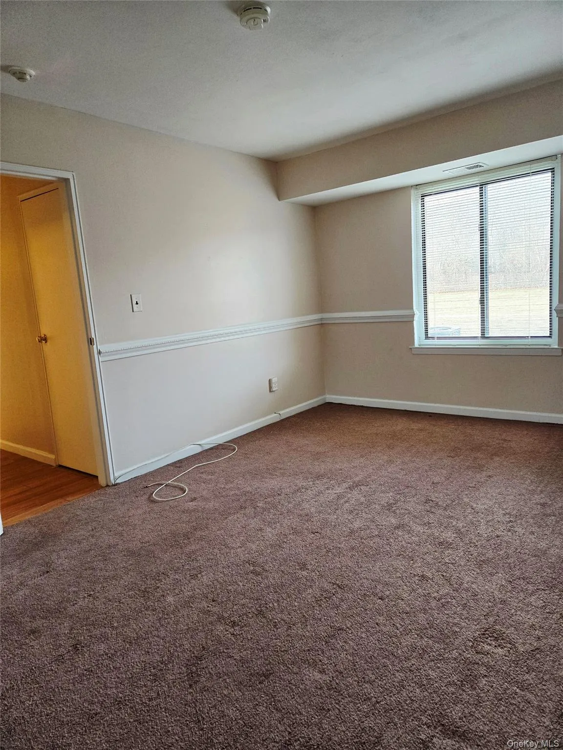 7 Boulder, Brookhaven, NY, 2 Bedrooms Bedrooms, 5 Rooms Rooms,1 BathroomBathrooms,Residential Lease,For Rent,Boulder,0,1061054 7 Boulder, Brookhaven, NY, 2 Bedrooms Bedrooms, 5 Rooms Rooms,1 BathroomBathrooms,Residential Lease,For Rent,Boulder,0,1061054