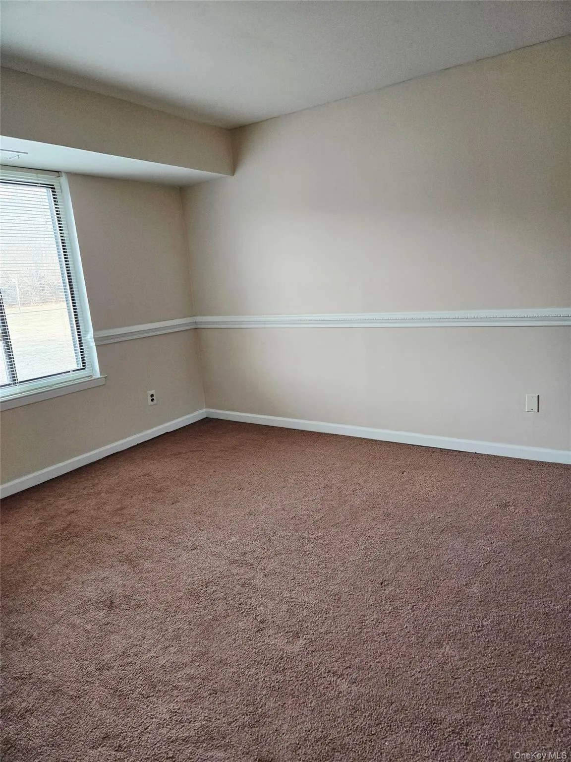 7 Boulder, Brookhaven, NY, 2 Bedrooms Bedrooms, 5 Rooms Rooms,1 BathroomBathrooms,Residential Lease,For Rent,Boulder,0,1061054 7 Boulder, Brookhaven, NY, 2 Bedrooms Bedrooms, 5 Rooms Rooms,1 BathroomBathrooms,Residential Lease,For Rent,Boulder,0,1061054