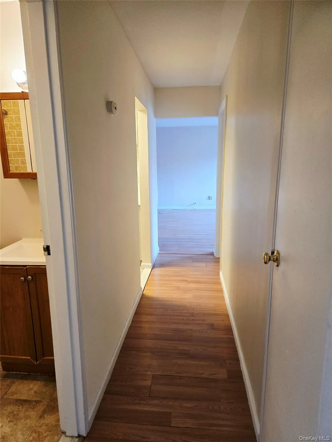 7 Boulder, Brookhaven, NY, 2 Bedrooms Bedrooms, 5 Rooms Rooms,1 BathroomBathrooms,Residential Lease,For Rent,Boulder,0,1061054 7 Boulder, Brookhaven, NY, 2 Bedrooms Bedrooms, 5 Rooms Rooms,1 BathroomBathrooms,Residential Lease,For Rent,Boulder,0,1061054