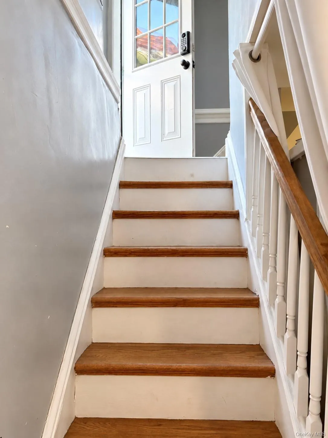 10507 223rd Street, New York, NY, 3 Bedrooms Bedrooms, 9 Rooms Rooms,2 BathroomsBathrooms,Residential,For Rent,223rd,0,1061058 10507 223rd Street, New York, NY, 3 Bedrooms Bedrooms, 9 Rooms Rooms,2 BathroomsBathrooms,Residential,For Rent,223rd,0,1061058