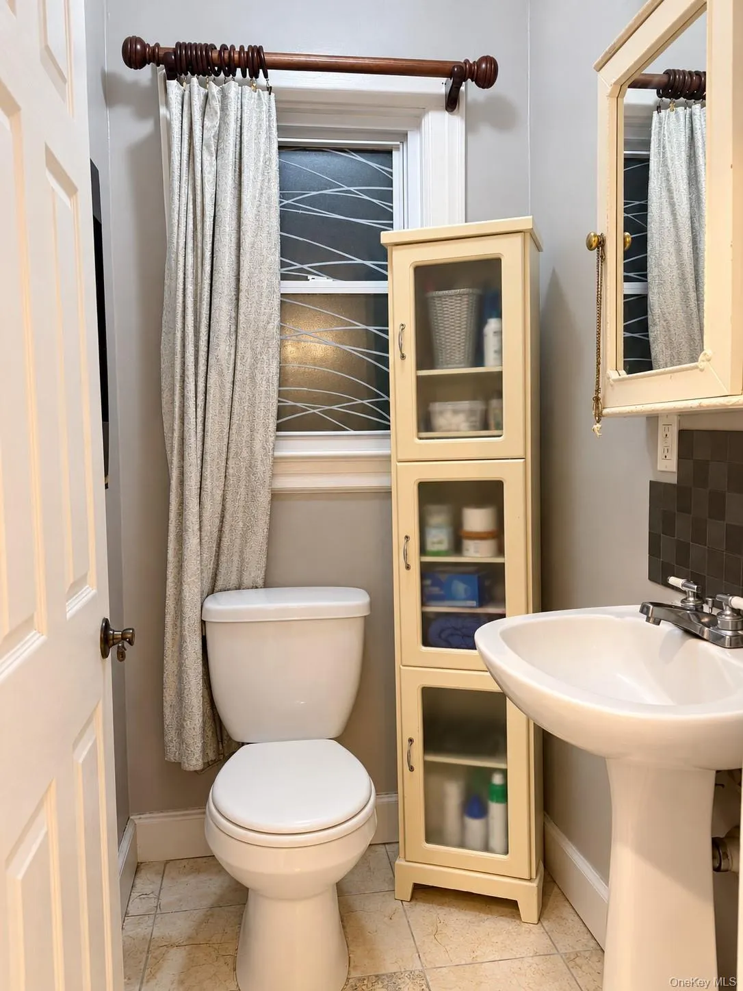 10507 223rd Street, New York, NY, 3 Bedrooms Bedrooms, 9 Rooms Rooms,2 BathroomsBathrooms,Residential,For Rent,223rd,0,1061058 10507 223rd Street, New York, NY, 3 Bedrooms Bedrooms, 9 Rooms Rooms,2 BathroomsBathrooms,Residential,For Rent,223rd,0,1061058