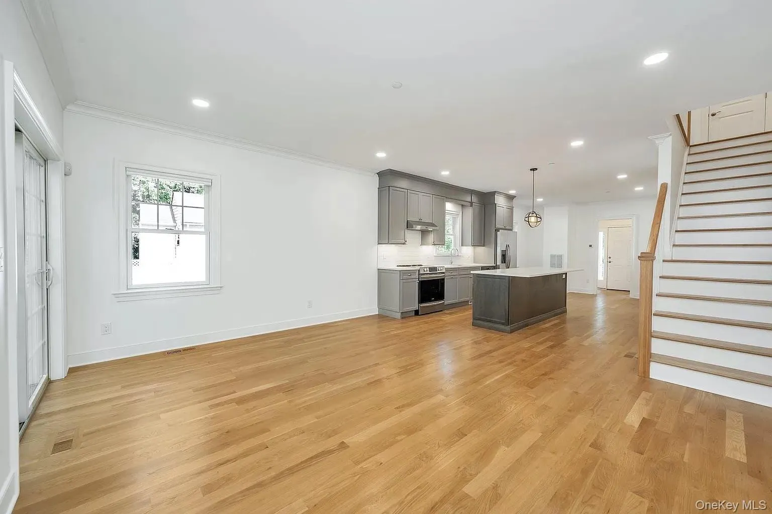 235A Lincoln Avenue, Harrison, NY, 3 Bedroom Bedrooms, 10 Room Rooms,3 BathroomBathrooms,Residential Lease,For Rent,Lincoln,0,1061059 235A Lincoln Avenue, Harrison, NY, 3 Bedroom Bedrooms, 10 Room Rooms,3 BathroomBathrooms,Residential Lease,For Rent,Lincoln,0,1061059