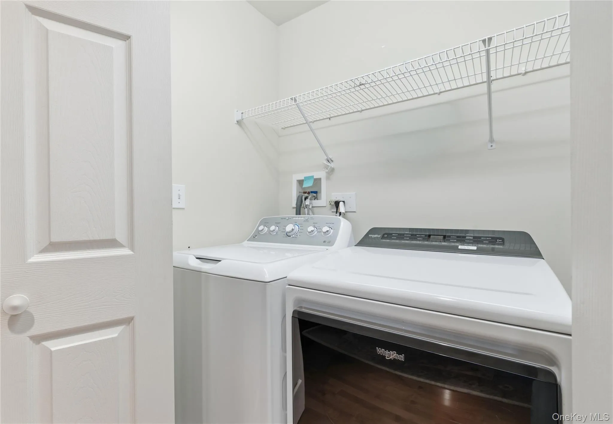 11 Summerfield Lane, Riverhead, NY, 2 Bedrooms Bedrooms, 8 Rooms Rooms,2 BathroomsBathrooms,Residential,For Rent,Summerfield,0,1061060 11 Summerfield Lane, Riverhead, NY, 2 Bedrooms Bedrooms, 8 Rooms Rooms,2 BathroomsBathrooms,Residential,For Rent,Summerfield,0,1061060