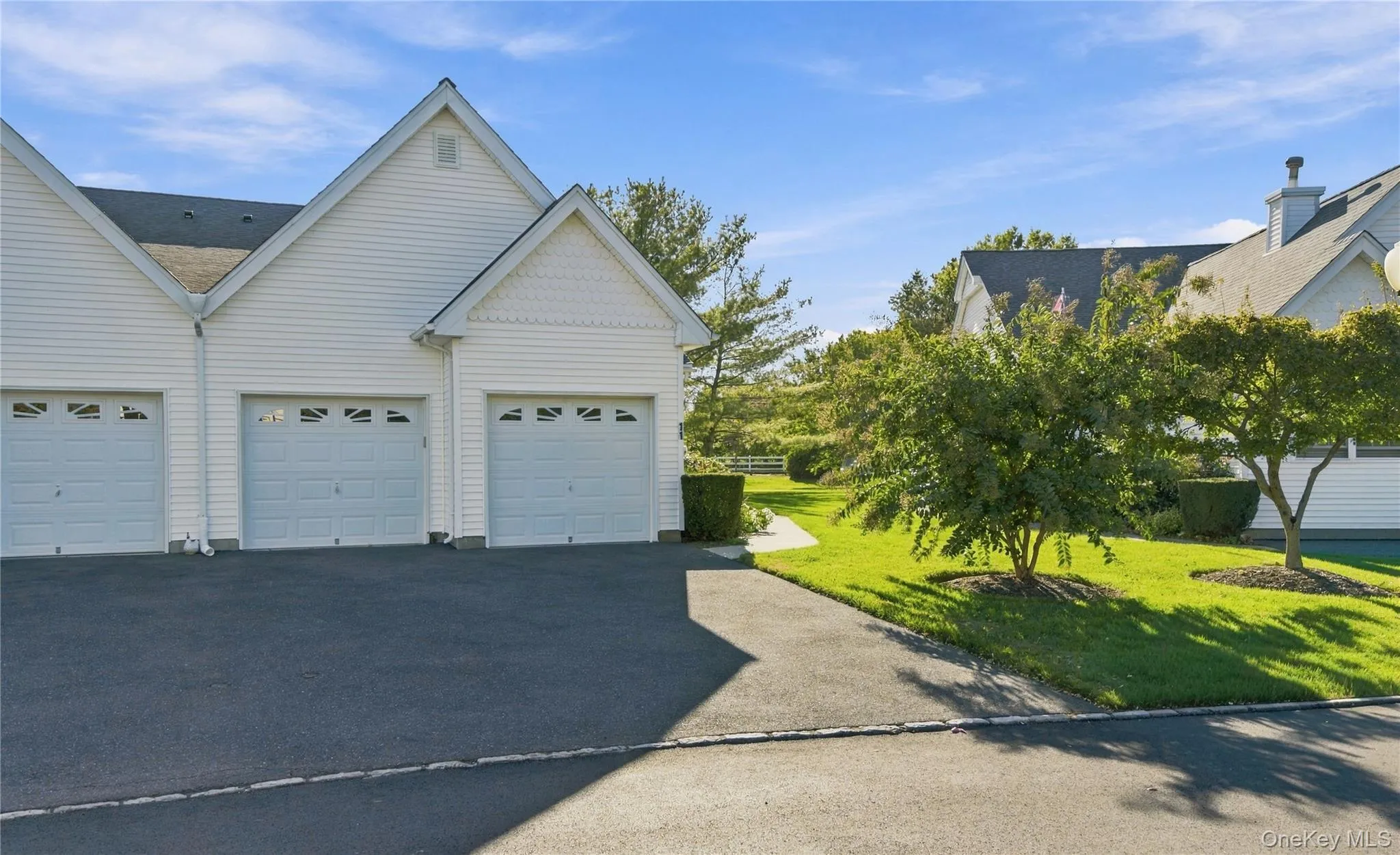 11 Summerfield Lane, Riverhead, NY, 2 Bedrooms Bedrooms, 8 Rooms Rooms,2 BathroomsBathrooms,Residential,For Rent,Summerfield,0,1061060 11 Summerfield Lane, Riverhead, NY, 2 Bedrooms Bedrooms, 8 Rooms Rooms,2 BathroomsBathrooms,Residential,For Rent,Summerfield,0,1061060