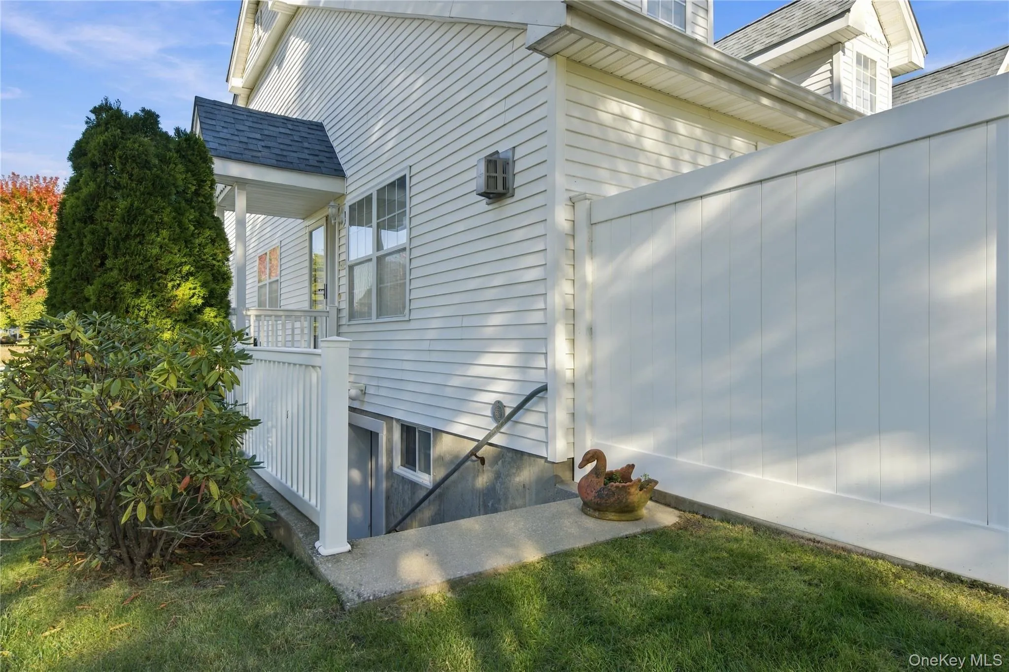 11 Summerfield Lane, Riverhead, NY, 2 Bedrooms Bedrooms, 8 Rooms Rooms,2 BathroomsBathrooms,Residential,For Rent,Summerfield,0,1061060 11 Summerfield Lane, Riverhead, NY, 2 Bedrooms Bedrooms, 8 Rooms Rooms,2 BathroomsBathrooms,Residential,For Rent,Summerfield,0,1061060