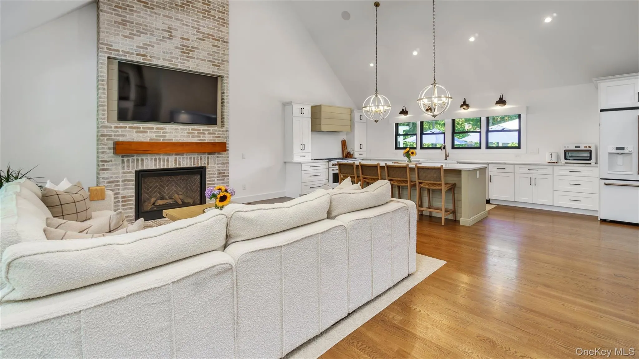 99 Beach Road, Southampton, NY, 4 Bedroom Bedrooms, 9 Room Rooms,2 BathroomBathrooms,Residential Lease,For Rent,Beach,0,1061068 99 Beach Road, Southampton, NY, 4 Bedroom Bedrooms, 9 Room Rooms,2 BathroomBathrooms,Residential Lease,For Rent,Beach,0,1061068