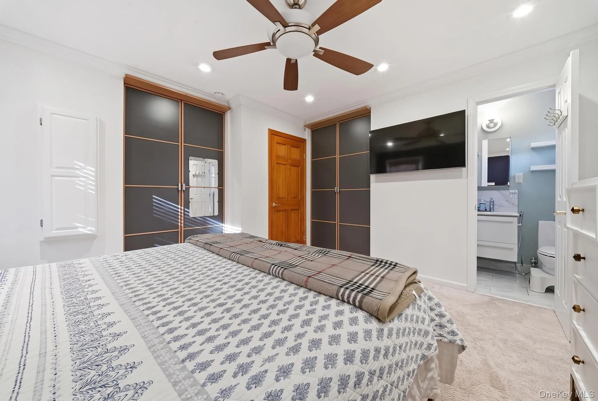 2624 Flower Street, Hempstead, NY, 5 Bedrooms Bedrooms, 9 Rooms Rooms,3 BathroomsBathrooms,Residential,For Rent,Flower,0,1061069 2624 Flower Street, Hempstead, NY, 5 Bedrooms Bedrooms, 9 Rooms Rooms,3 BathroomsBathrooms,Residential,For Rent,Flower,0,1061069