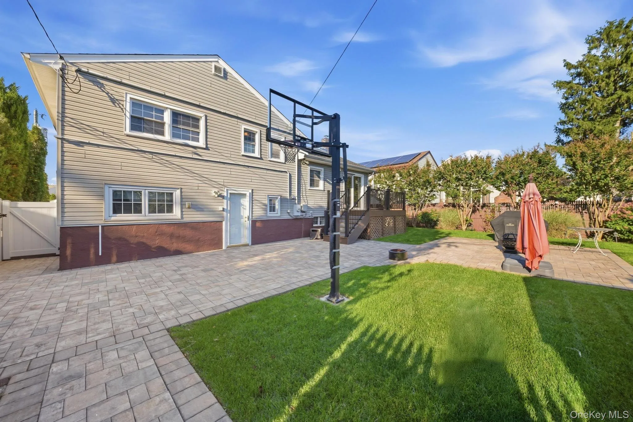 2624 Flower Street, Hempstead, NY, 5 Bedrooms Bedrooms, 9 Rooms Rooms,3 BathroomsBathrooms,Residential,For Rent,Flower,0,1061069 2624 Flower Street, Hempstead, NY, 5 Bedrooms Bedrooms, 9 Rooms Rooms,3 BathroomsBathrooms,Residential,For Rent,Flower,0,1061069