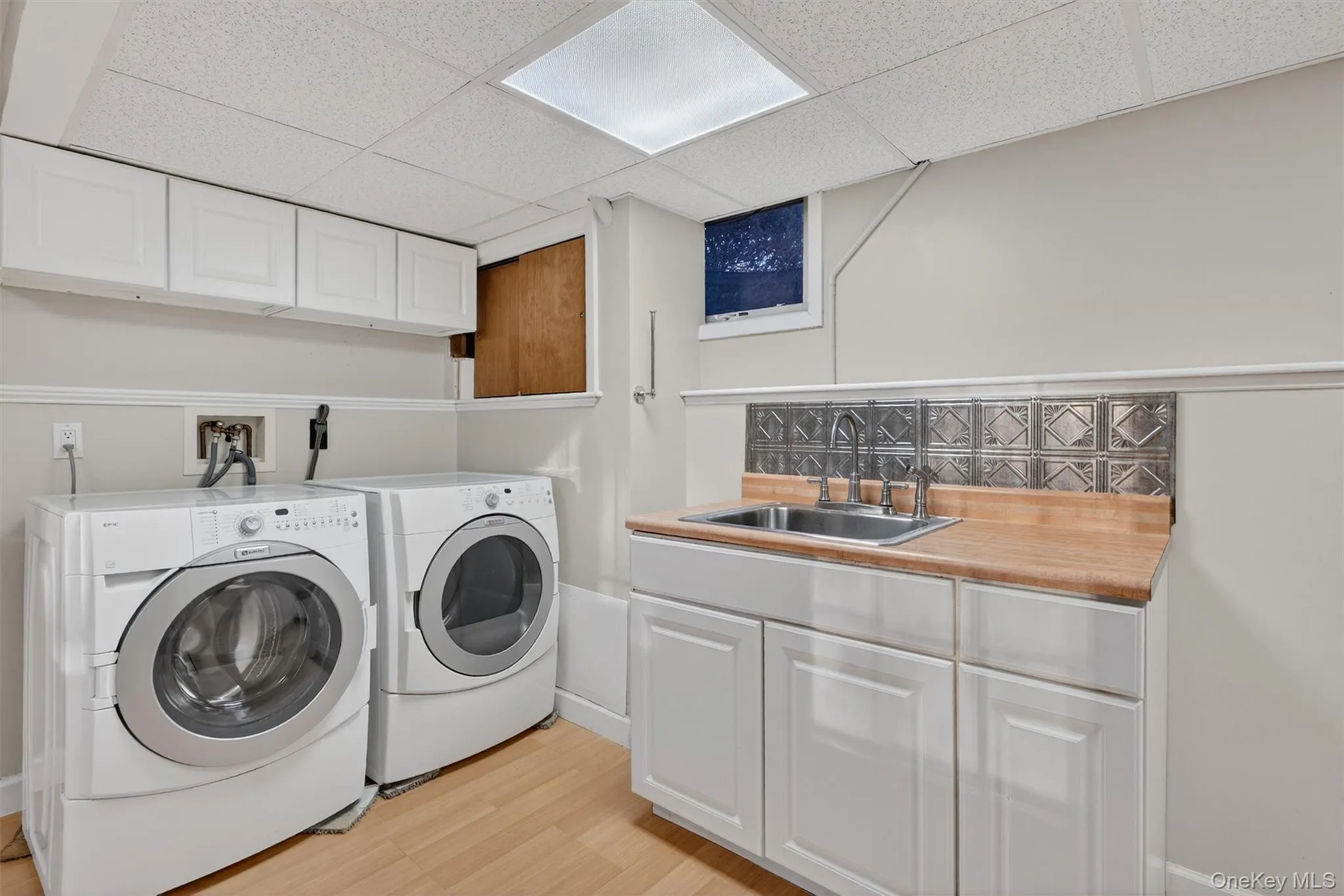 350 Spring Street, Mount Kisco, NY, 3 Bedrooms Bedrooms, 11 Rooms Rooms,2 BathroomsBathrooms,Residential Lease,For Rent,Spring,0,1061072 350 Spring Street, Mount Kisco, NY, 3 Bedrooms Bedrooms, 11 Rooms Rooms,2 BathroomsBathrooms,Residential Lease,For Rent,Spring,0,1061072