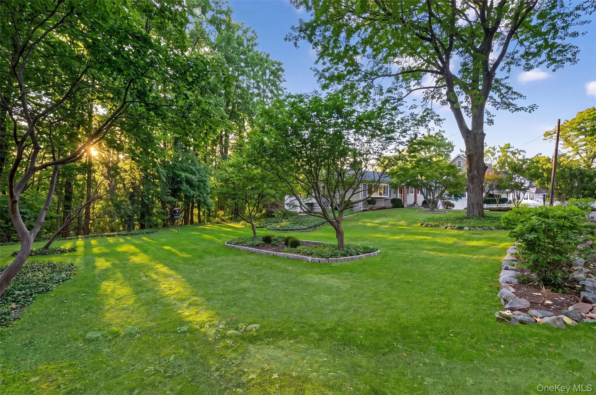 350 Spring Street, Mount Kisco, NY, 3 Bedrooms Bedrooms, 11 Rooms Rooms,2 BathroomsBathrooms,Residential Lease,For Rent,Spring,0,1061072 350 Spring Street, Mount Kisco, NY, 3 Bedrooms Bedrooms, 11 Rooms Rooms,2 BathroomsBathrooms,Residential Lease,For Rent,Spring,0,1061072