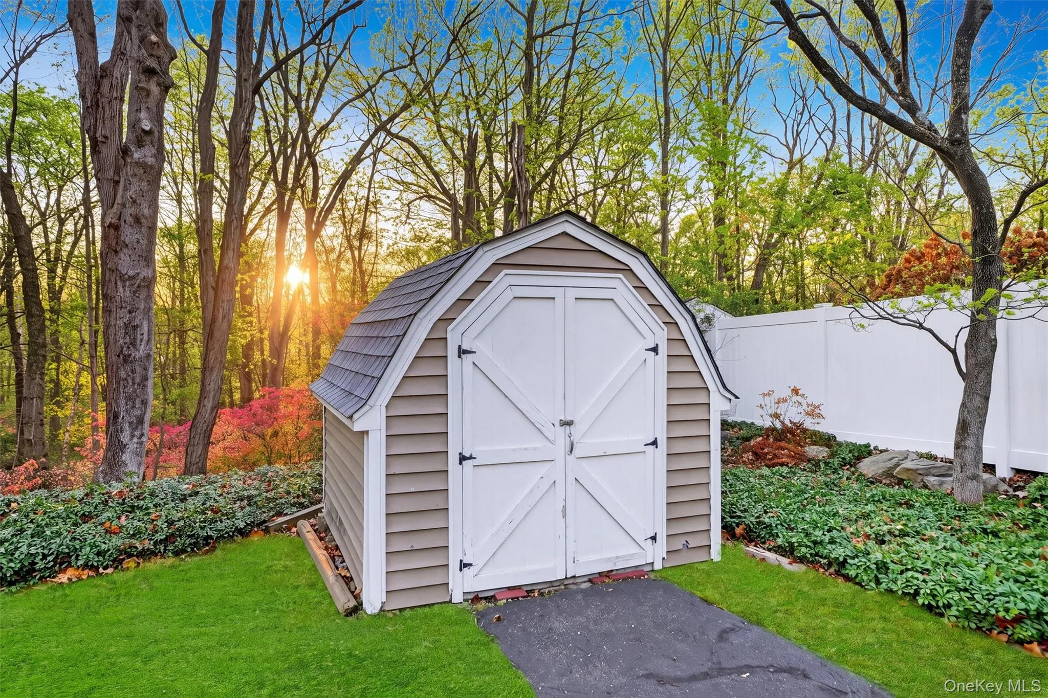 350 Spring Street, Mount Kisco, NY, 3 Bedrooms Bedrooms, 11 Rooms Rooms,2 BathroomsBathrooms,Residential Lease,For Rent,Spring,0,1061072 350 Spring Street, Mount Kisco, NY, 3 Bedrooms Bedrooms, 11 Rooms Rooms,2 BathroomsBathrooms,Residential Lease,For Rent,Spring,0,1061072