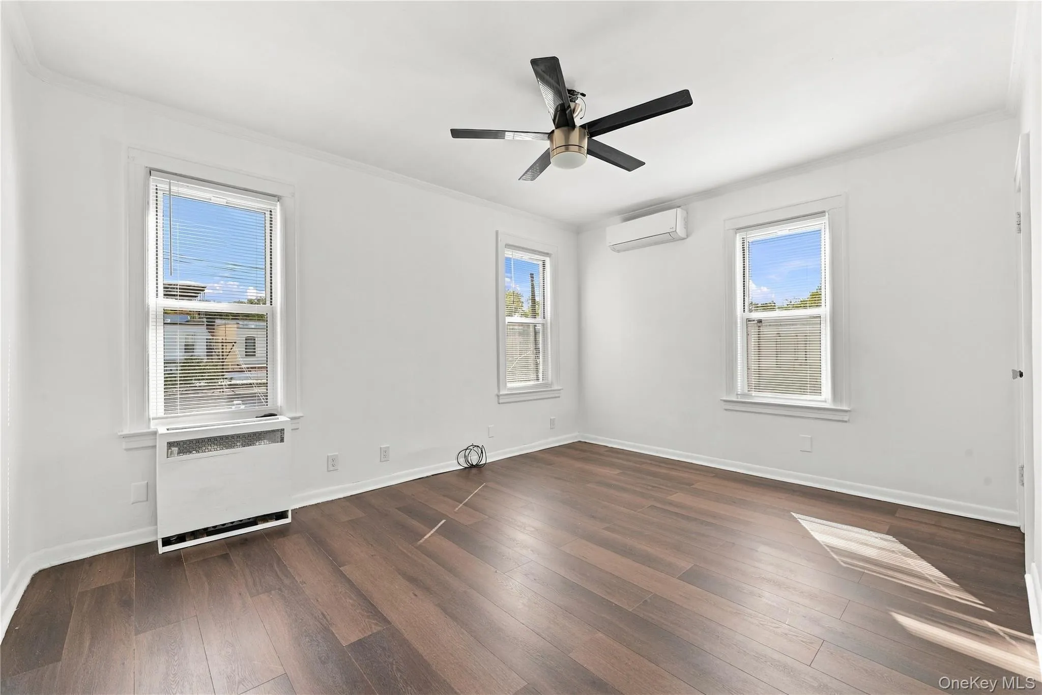 9016 Union Turnpike, New York, NY, 3 Bedrooms Bedrooms, 6 Rooms Rooms,1 BathroomBathrooms,Residential,For Rent,Union,0,1061073 9016 Union Turnpike, New York, NY, 3 Bedrooms Bedrooms, 6 Rooms Rooms,1 BathroomBathrooms,Residential,For Rent,Union,0,1061073