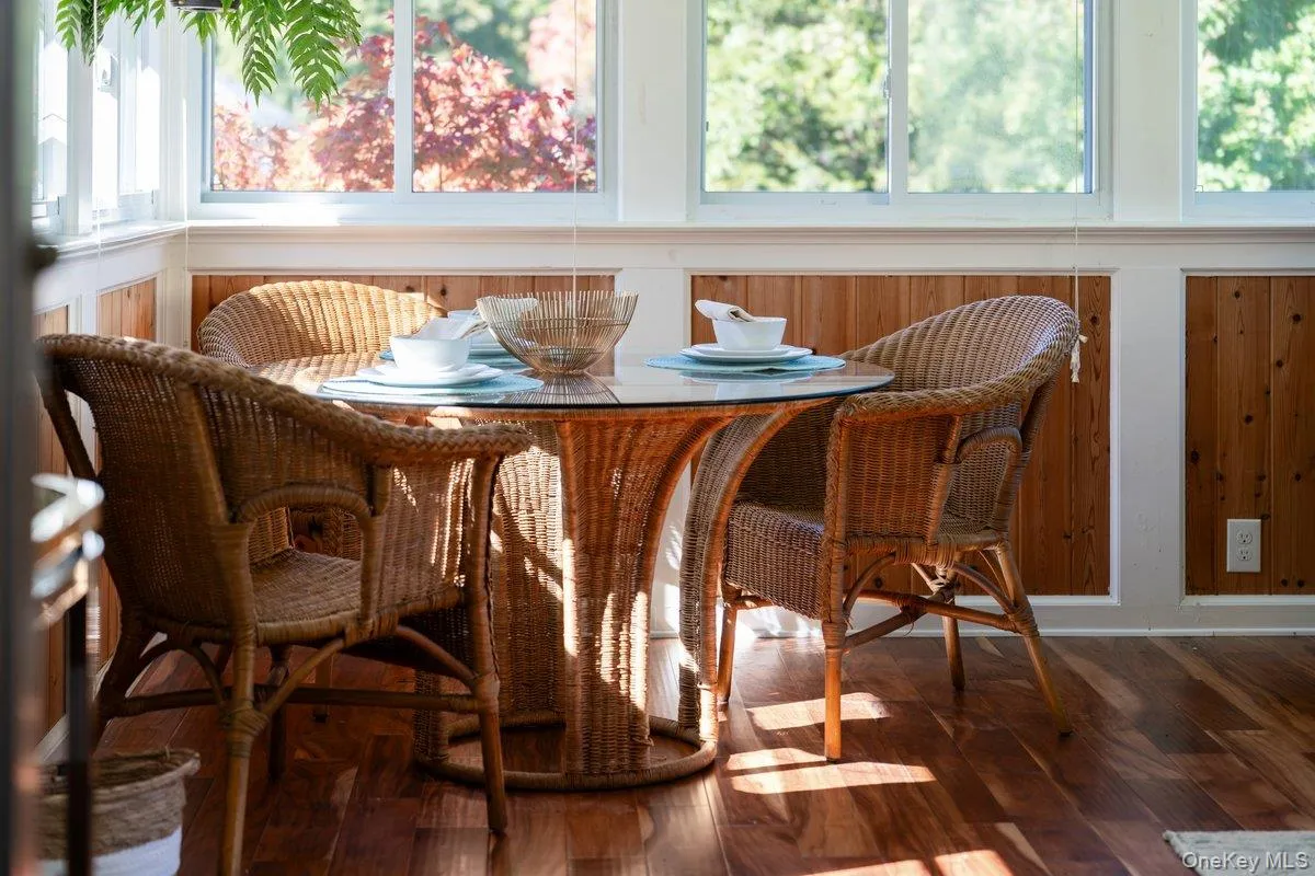 Three-season dining and entertaining. Three-season dining and entertaining.