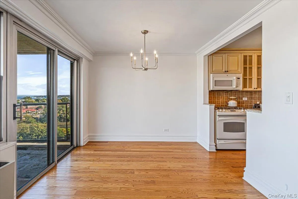 17-85 215th Street, New York, NY, 2 Bedrooms Bedrooms, 5 Rooms Rooms,1 BathroomBathrooms,Residential,For Rent,215th,0,1061082 17-85 215th Street, New York, NY, 2 Bedrooms Bedrooms, 5 Rooms Rooms,1 BathroomBathrooms,Residential,For Rent,215th,0,1061082