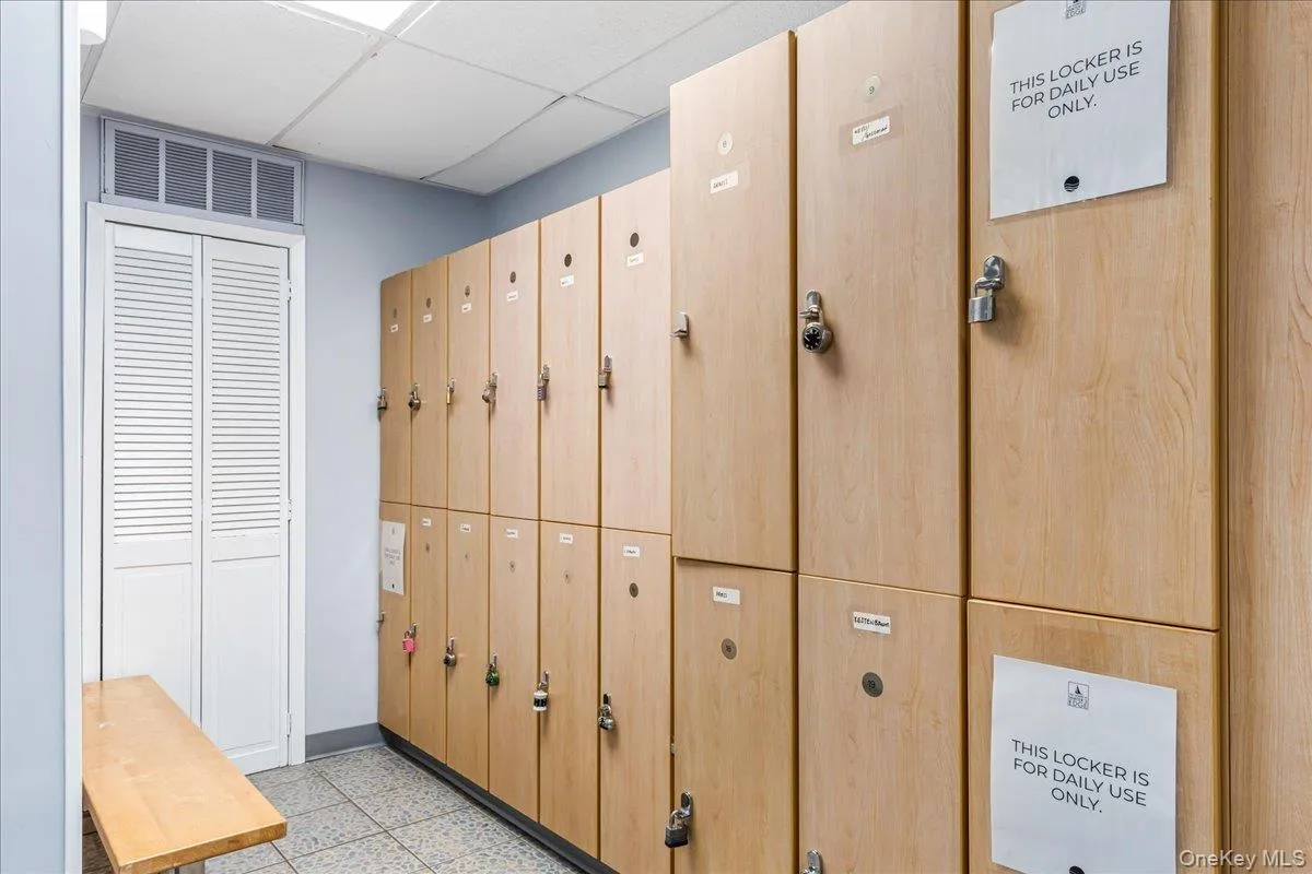 17-85 215th Street, New York, NY, 2 Bedrooms Bedrooms, 5 Rooms Rooms,1 BathroomBathrooms,Residential,For Rent,215th,0,1061082 17-85 215th Street, New York, NY, 2 Bedrooms Bedrooms, 5 Rooms Rooms,1 BathroomBathrooms,Residential,For Rent,215th,0,1061082
