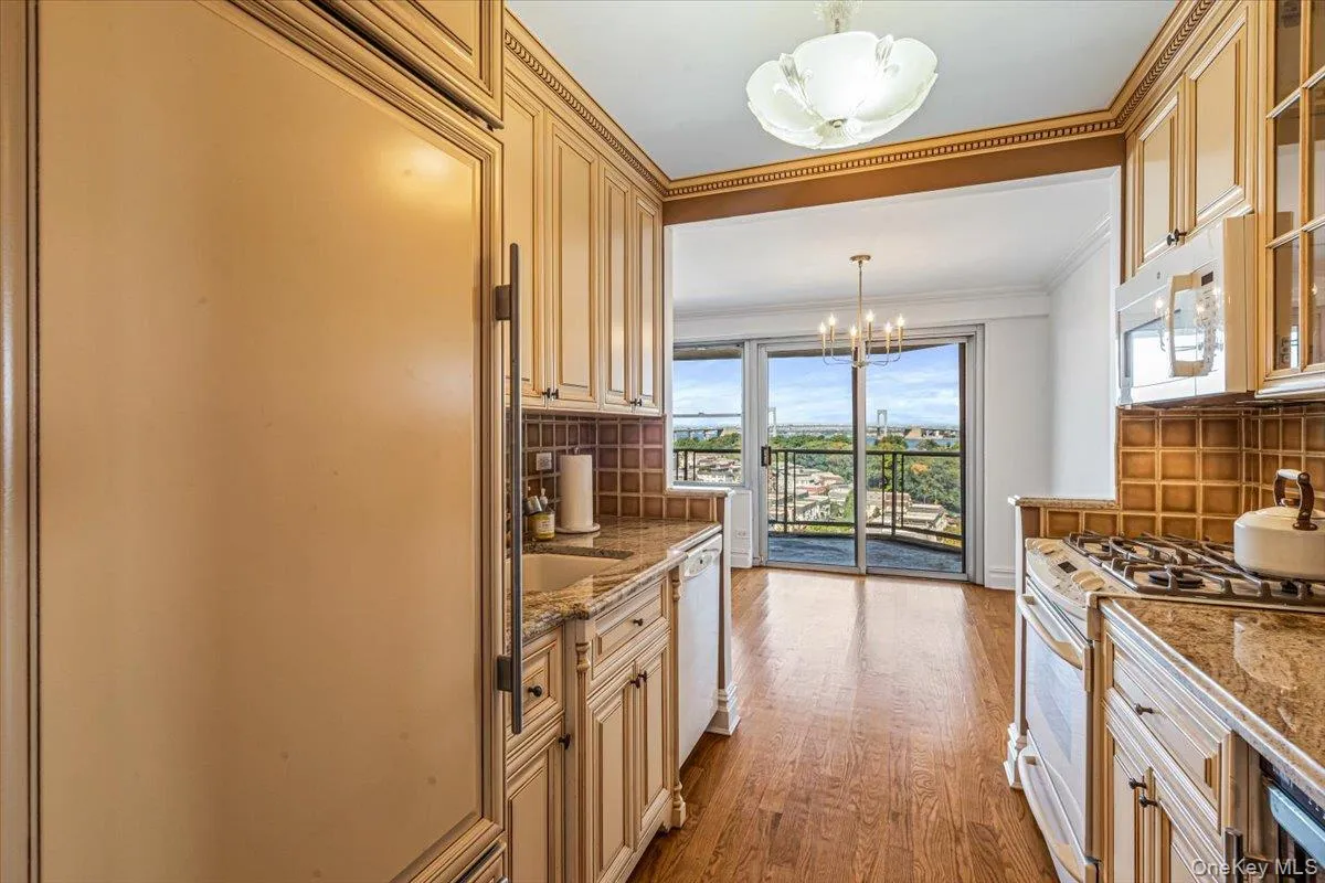 17-85 215th Street, New York, NY, 2 Bedrooms Bedrooms, 5 Rooms Rooms,1 BathroomBathrooms,Residential,For Rent,215th,0,1061082 17-85 215th Street, New York, NY, 2 Bedrooms Bedrooms, 5 Rooms Rooms,1 BathroomBathrooms,Residential,For Rent,215th,0,1061082