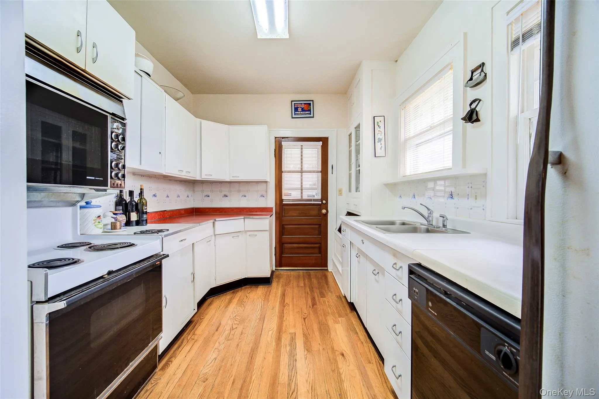 261 Orchard Road, Marlboro, NY, 2 Bedrooms Bedrooms, 5 Rooms Rooms,1 BathroomBathrooms,Residential,For Rent,Orchard,0,1061083 261 Orchard Road, Marlboro, NY, 2 Bedrooms Bedrooms, 5 Rooms Rooms,1 BathroomBathrooms,Residential,For Rent,Orchard,0,1061083