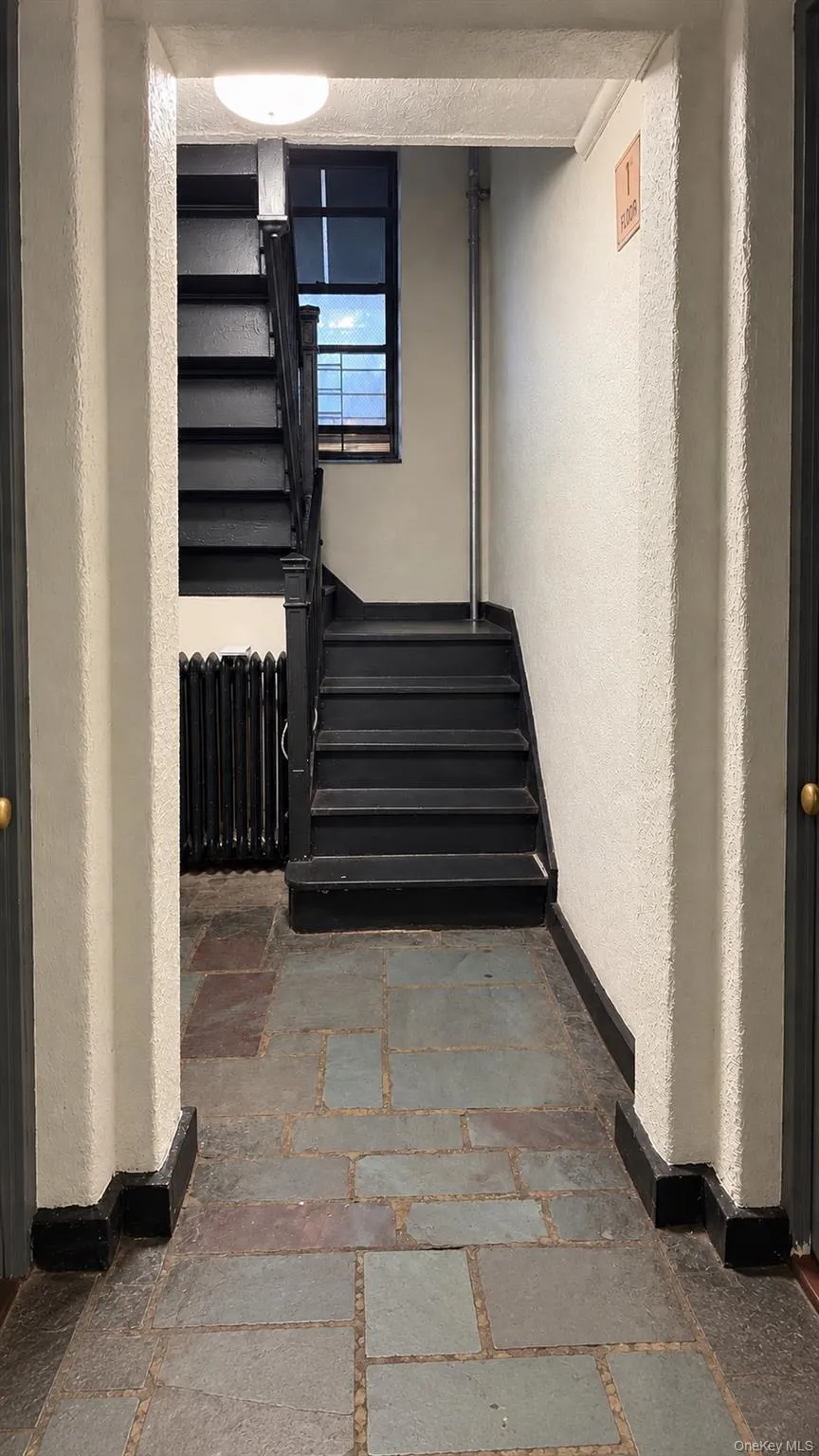 21-78 35th Street, New York, NY, 1 Bedroom Bedrooms, 4 Rooms Rooms,1 BathroomBathrooms,Residential,For Rent,35th Street,0,1061098 21-78 35th Street, New York, NY, 1 Bedroom Bedrooms, 4 Rooms Rooms,1 BathroomBathrooms,Residential,For Rent,35th Street,0,1061098