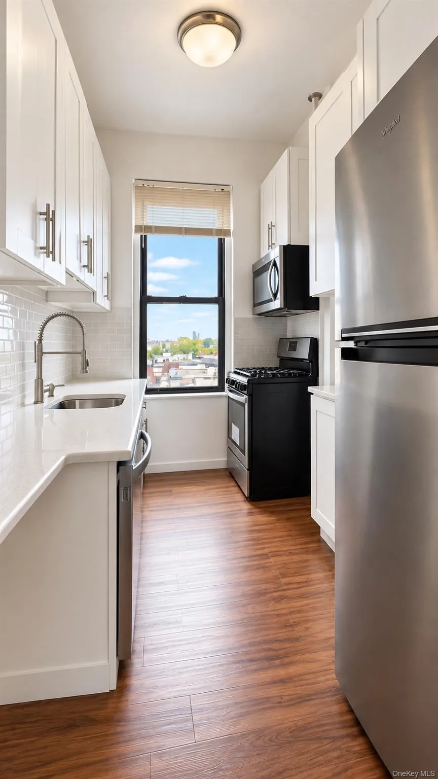 21-78 35th Street, New York, NY, 1 Bedroom Bedrooms, 4 Rooms Rooms,1 BathroomBathrooms,Residential,For Rent,35th Street,0,1061098 21-78 35th Street, New York, NY, 1 Bedroom Bedrooms, 4 Rooms Rooms,1 BathroomBathrooms,Residential,For Rent,35th Street,0,1061098