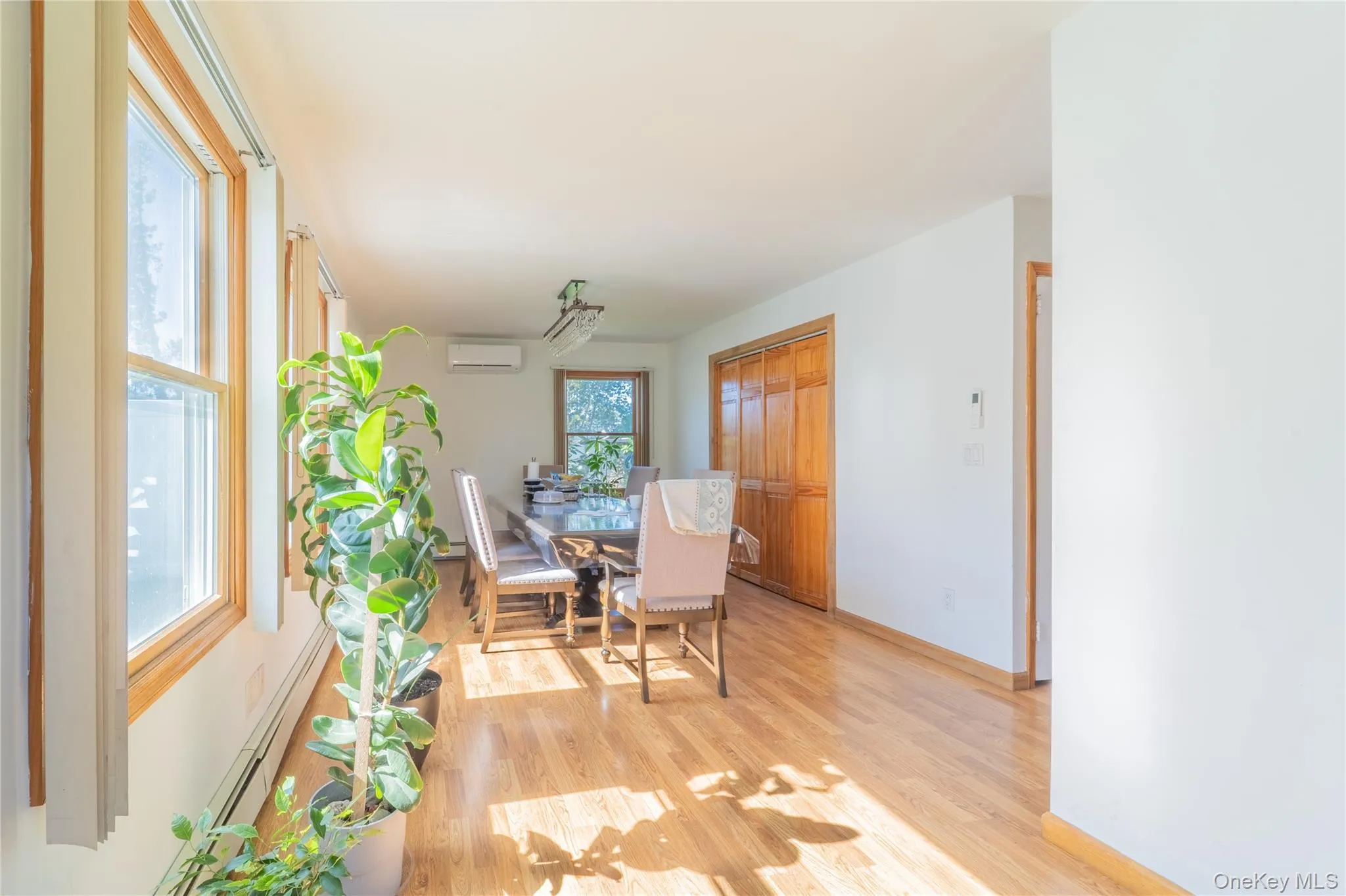 220 Jerusalem Avenue, Oyster Bay, NY, 4 Bedrooms Bedrooms, 7 Rooms Rooms,2 BathroomsBathrooms,Residential,For Rent,Jerusalem,0,1061103 220 Jerusalem Avenue, Oyster Bay, NY, 4 Bedrooms Bedrooms, 7 Rooms Rooms,2 BathroomsBathrooms,Residential,For Rent,Jerusalem,0,1061103