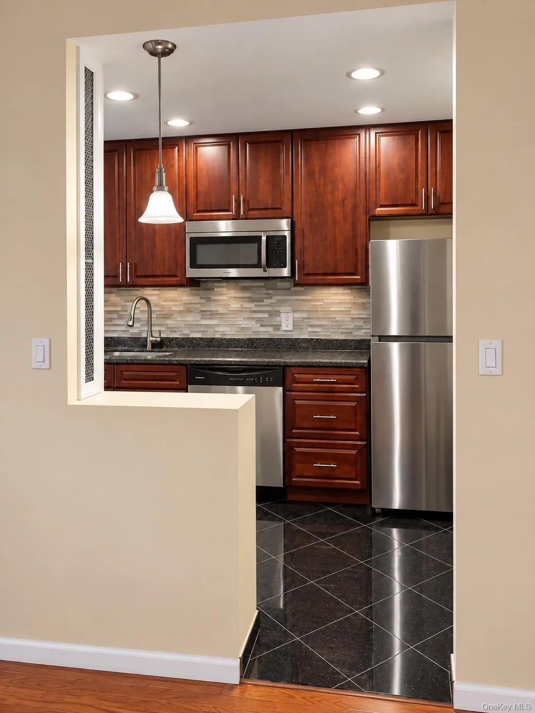21-38 35th Street, New York, NY, 2 Bedrooms Bedrooms, 5 Rooms Rooms,1 BathroomBathrooms,Residential,For Rent,35th,0,1061104 21-38 35th Street, New York, NY, 2 Bedrooms Bedrooms, 5 Rooms Rooms,1 BathroomBathrooms,Residential,For Rent,35th,0,1061104