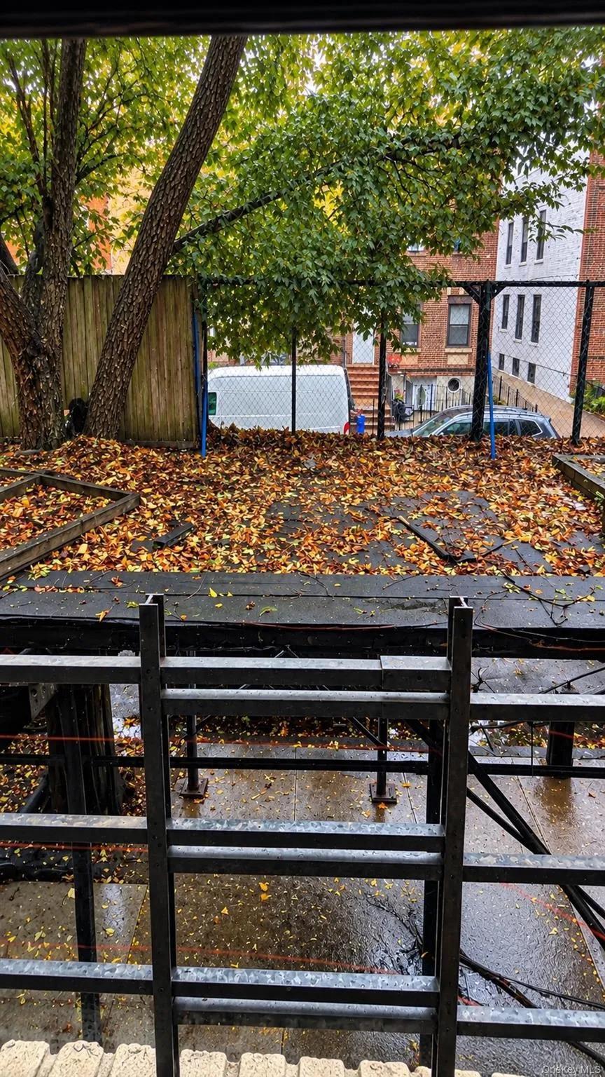 21-38 35th Street, New York, NY, 2 Bedrooms Bedrooms, 5 Rooms Rooms,1 BathroomBathrooms,Residential,For Rent,35th,0,1061104 21-38 35th Street, New York, NY, 2 Bedrooms Bedrooms, 5 Rooms Rooms,1 BathroomBathrooms,Residential,For Rent,35th,0,1061104