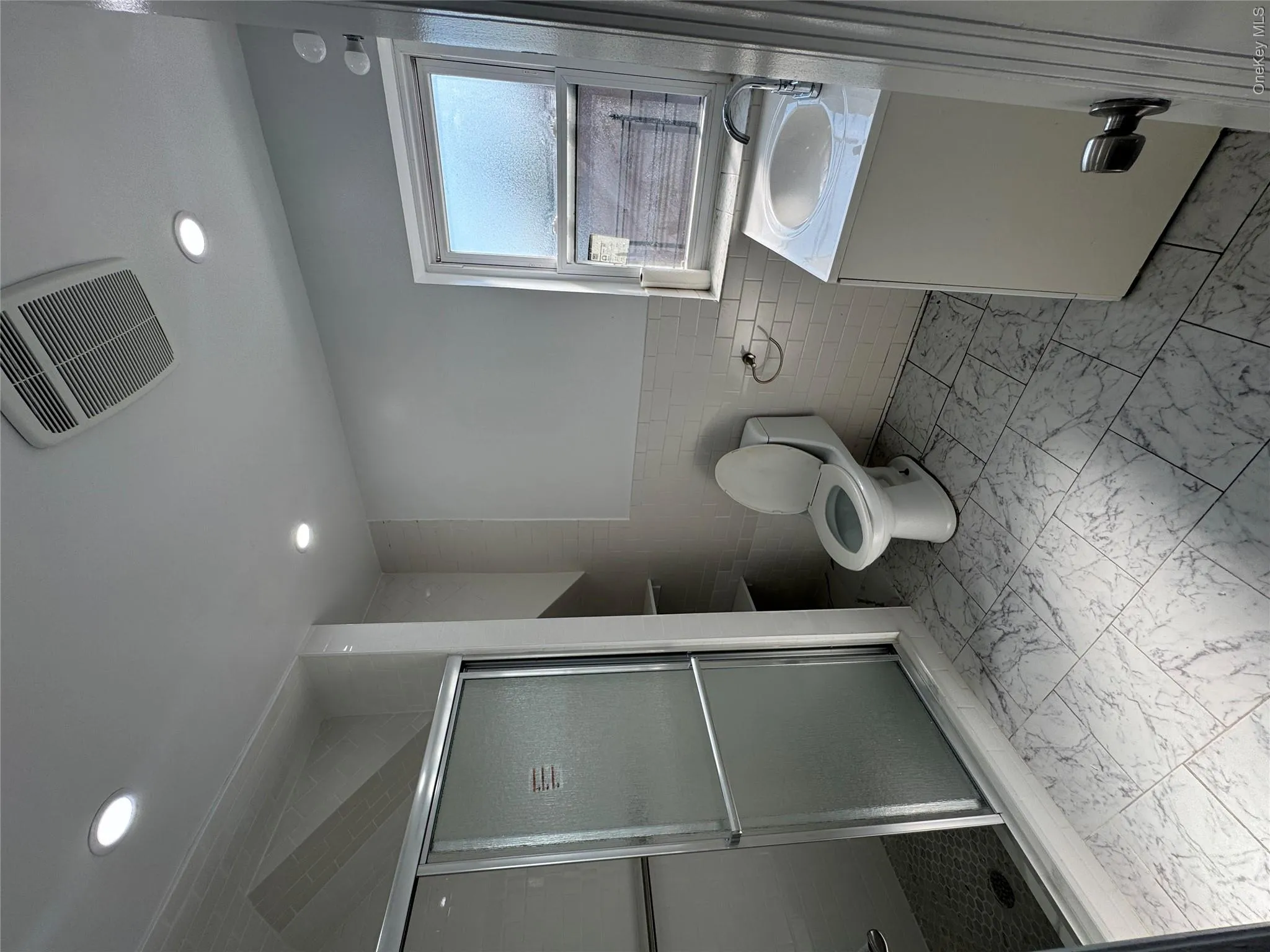 1054 Lydig Avenue, New York, NY, 3 Bedroom Bedrooms, 4 Room Rooms,1 BathroomBathrooms,Residential Lease,For Rent,Lydig,0,1061107 1054 Lydig Avenue, New York, NY, 3 Bedroom Bedrooms, 4 Room Rooms,1 BathroomBathrooms,Residential Lease,For Rent,Lydig,0,1061107