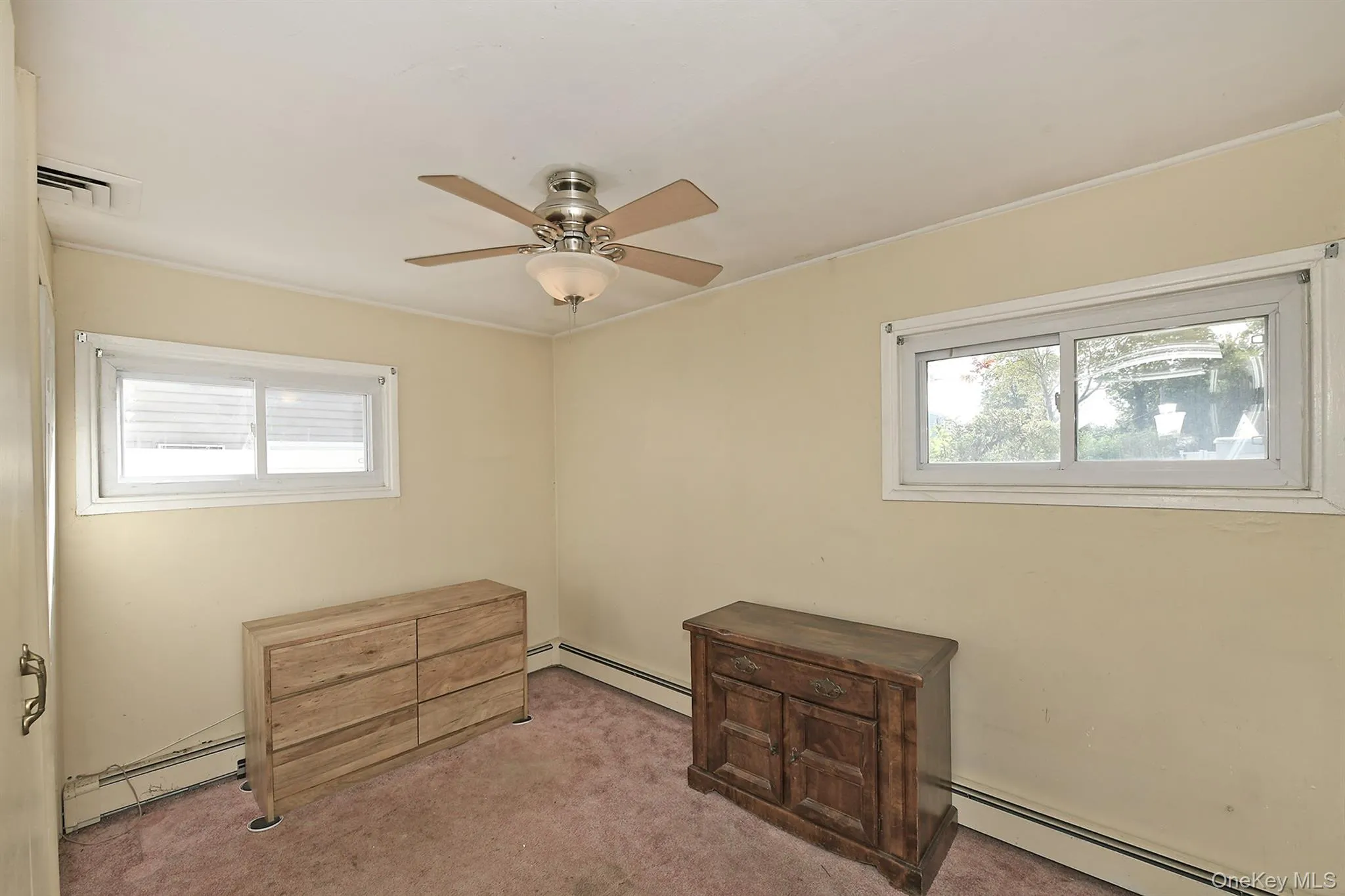 139 Horn Lane, Hempstead, NY, 5 Bedrooms Bedrooms, 10 Rooms Rooms,2 BathroomsBathrooms,Residential,For Rent,Horn,0,1061110 139 Horn Lane, Hempstead, NY, 5 Bedrooms Bedrooms, 10 Rooms Rooms,2 BathroomsBathrooms,Residential,For Rent,Horn,0,1061110