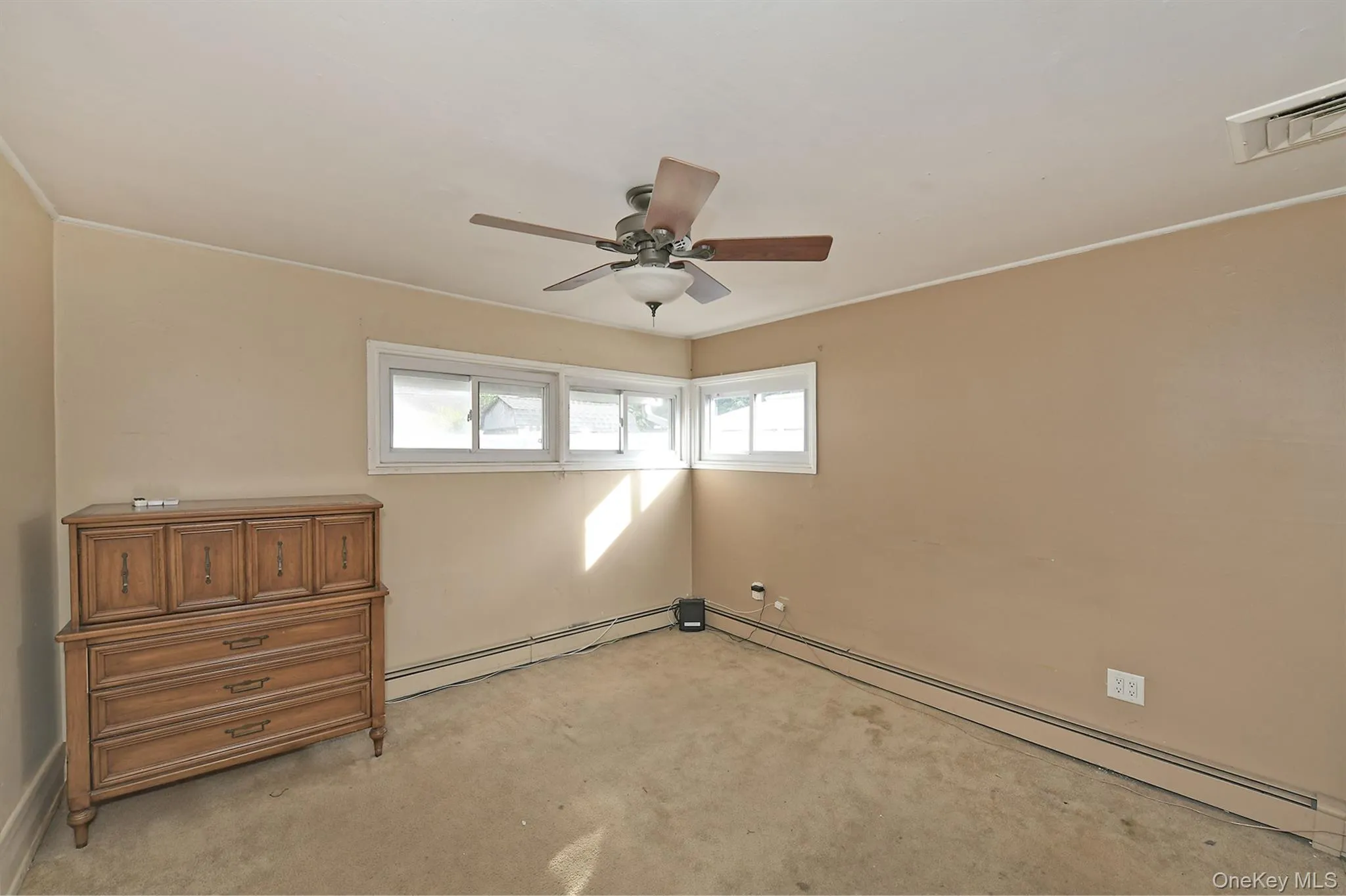 139 Horn Lane, Hempstead, NY, 5 Bedrooms Bedrooms, 10 Rooms Rooms,2 BathroomsBathrooms,Residential,For Rent,Horn,0,1061110 139 Horn Lane, Hempstead, NY, 5 Bedrooms Bedrooms, 10 Rooms Rooms,2 BathroomsBathrooms,Residential,For Rent,Horn,0,1061110