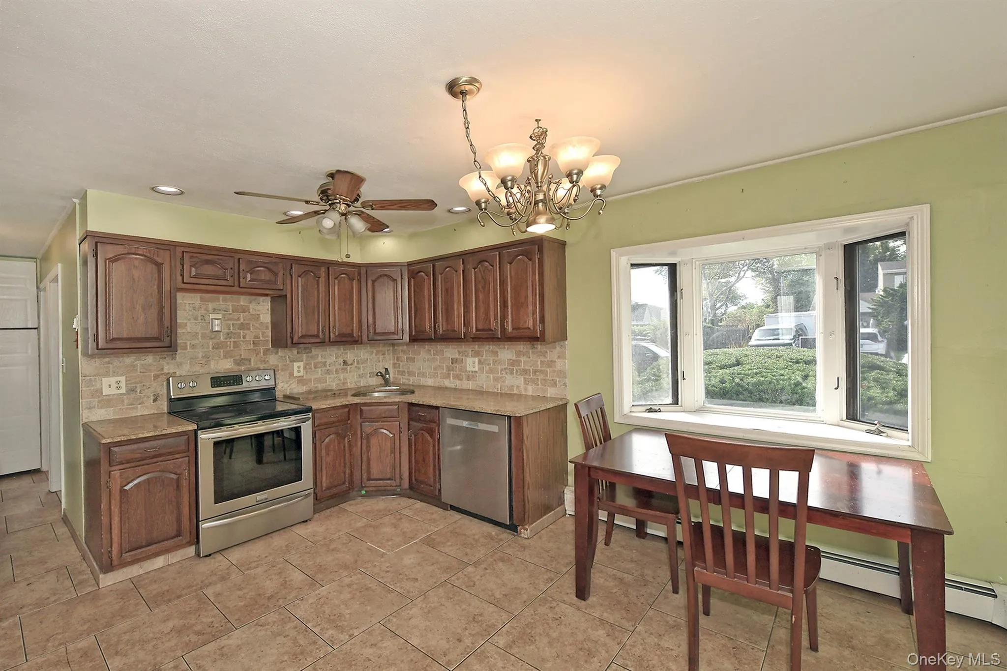 139 Horn Lane, Hempstead, NY, 5 Bedrooms Bedrooms, 10 Rooms Rooms,2 BathroomsBathrooms,Residential,For Rent,Horn,0,1061110 139 Horn Lane, Hempstead, NY, 5 Bedrooms Bedrooms, 10 Rooms Rooms,2 BathroomsBathrooms,Residential,For Rent,Horn,0,1061110