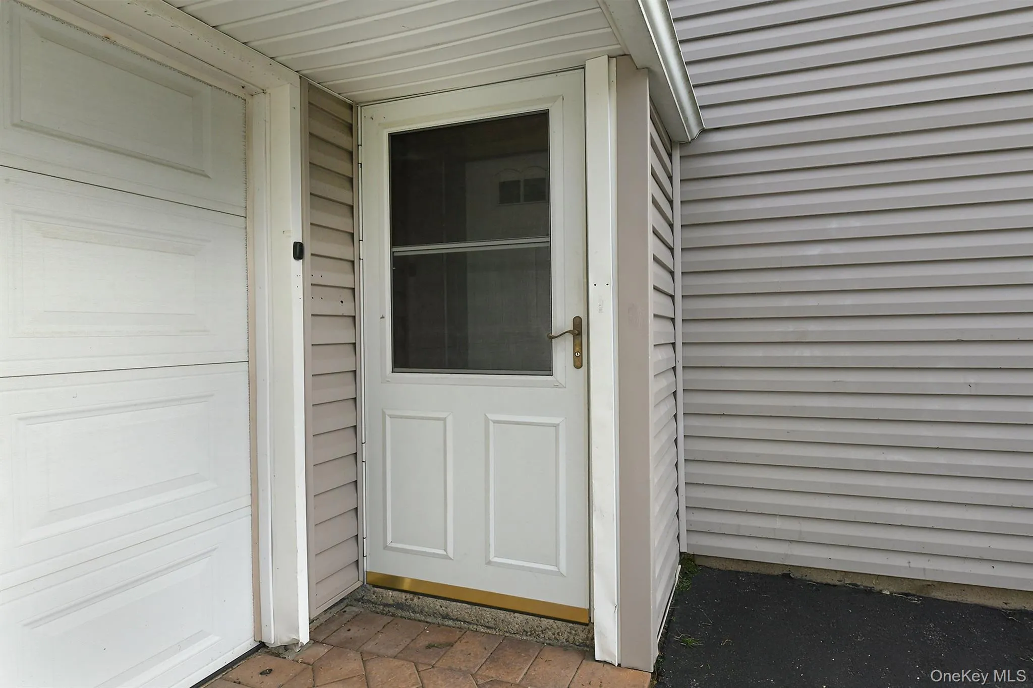 139 Horn Lane, Hempstead, NY, 5 Bedrooms Bedrooms, 10 Rooms Rooms,2 BathroomsBathrooms,Residential,For Rent,Horn,0,1061110 139 Horn Lane, Hempstead, NY, 5 Bedrooms Bedrooms, 10 Rooms Rooms,2 BathroomsBathrooms,Residential,For Rent,Horn,0,1061110