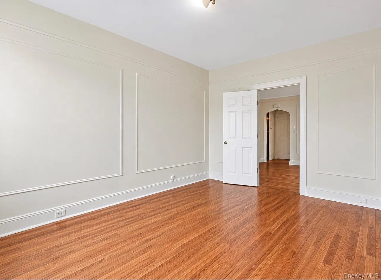 72-07 73rd Street, New York, NY, 1 Bedroom Bedrooms, 4 Room Rooms,1 BathroomBathrooms,Residential Lease,For Rent,73rd,0,1061116 72-07 73rd Street, New York, NY, 1 Bedroom Bedrooms, 4 Room Rooms,1 BathroomBathrooms,Residential Lease,For Rent,73rd,0,1061116