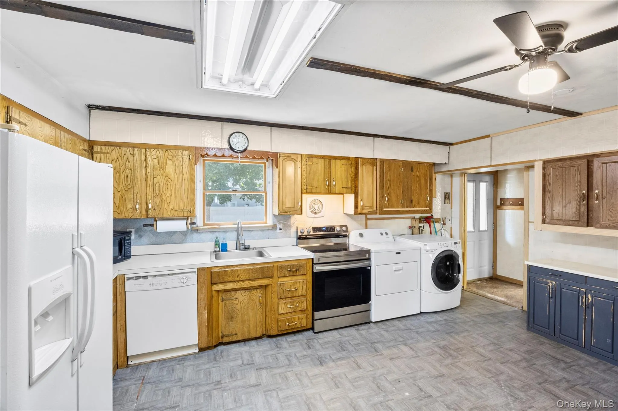10 Nesaquake Trail, Brookhaven, NY, 3 Bedrooms Bedrooms, 5 Rooms Rooms,1 BathroomBathrooms,Residential,For Rent,Nesaquake,0,1061118 10 Nesaquake Trail, Brookhaven, NY, 3 Bedrooms Bedrooms, 5 Rooms Rooms,1 BathroomBathrooms,Residential,For Rent,Nesaquake,0,1061118