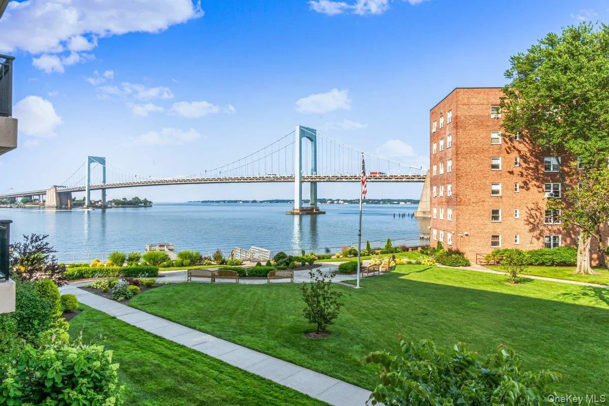 162-01 Powells Cove Boulevard, New York, NY, 3 Bedrooms Bedrooms, 6 Rooms Rooms,2 BathroomsBathrooms,Residential,For Rent,Powells Cove,0,1061122 162-01 Powells Cove Boulevard, New York, NY, 3 Bedrooms Bedrooms, 6 Rooms Rooms,2 BathroomsBathrooms,Residential,For Rent,Powells Cove,0,1061122