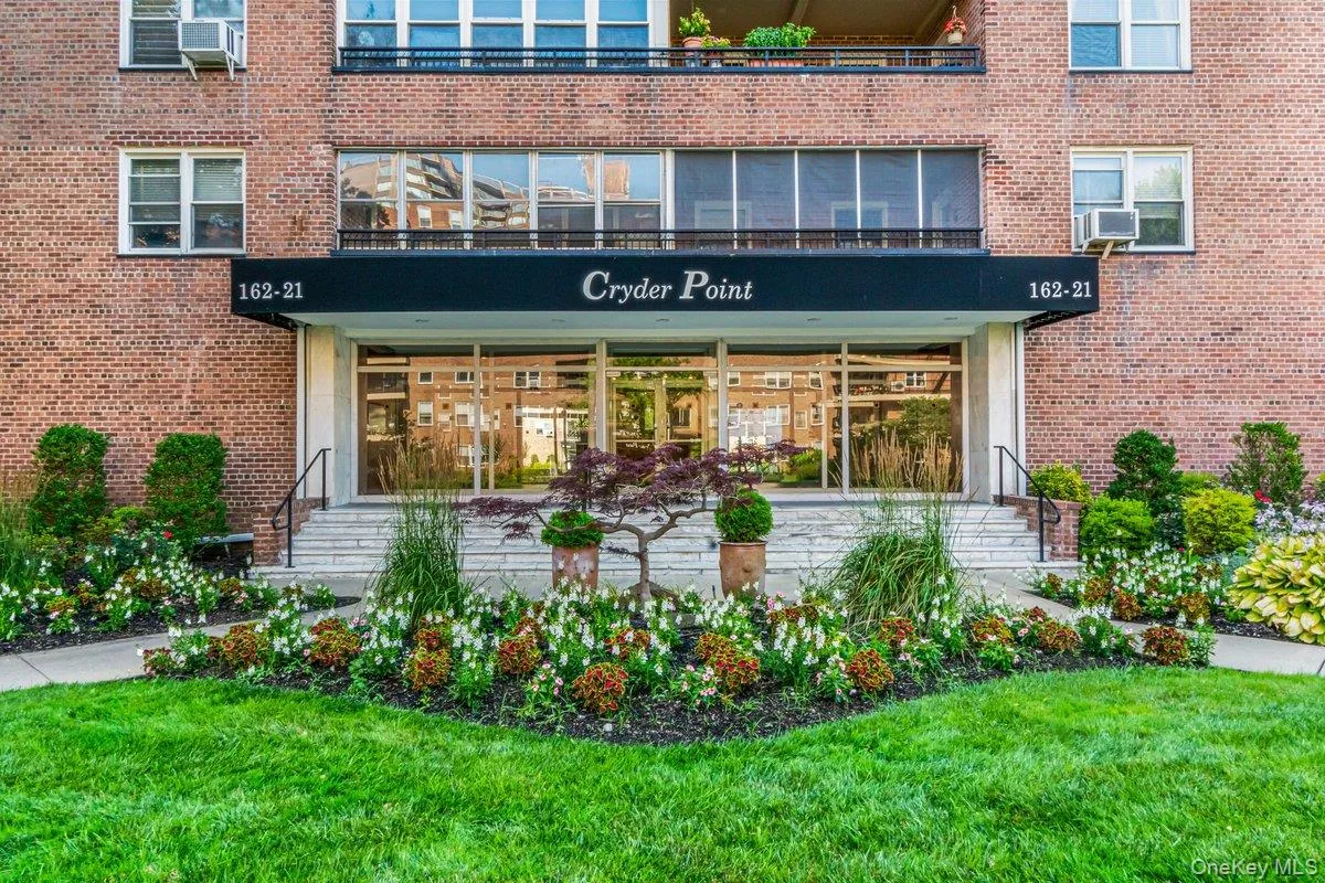 162-01 Powells Cove Boulevard, New York, NY, 3 Bedrooms Bedrooms, 6 Rooms Rooms,2 BathroomsBathrooms,Residential,For Rent,Powells Cove,0,1061122 162-01 Powells Cove Boulevard, New York, NY, 3 Bedrooms Bedrooms, 6 Rooms Rooms,2 BathroomsBathrooms,Residential,For Rent,Powells Cove,0,1061122